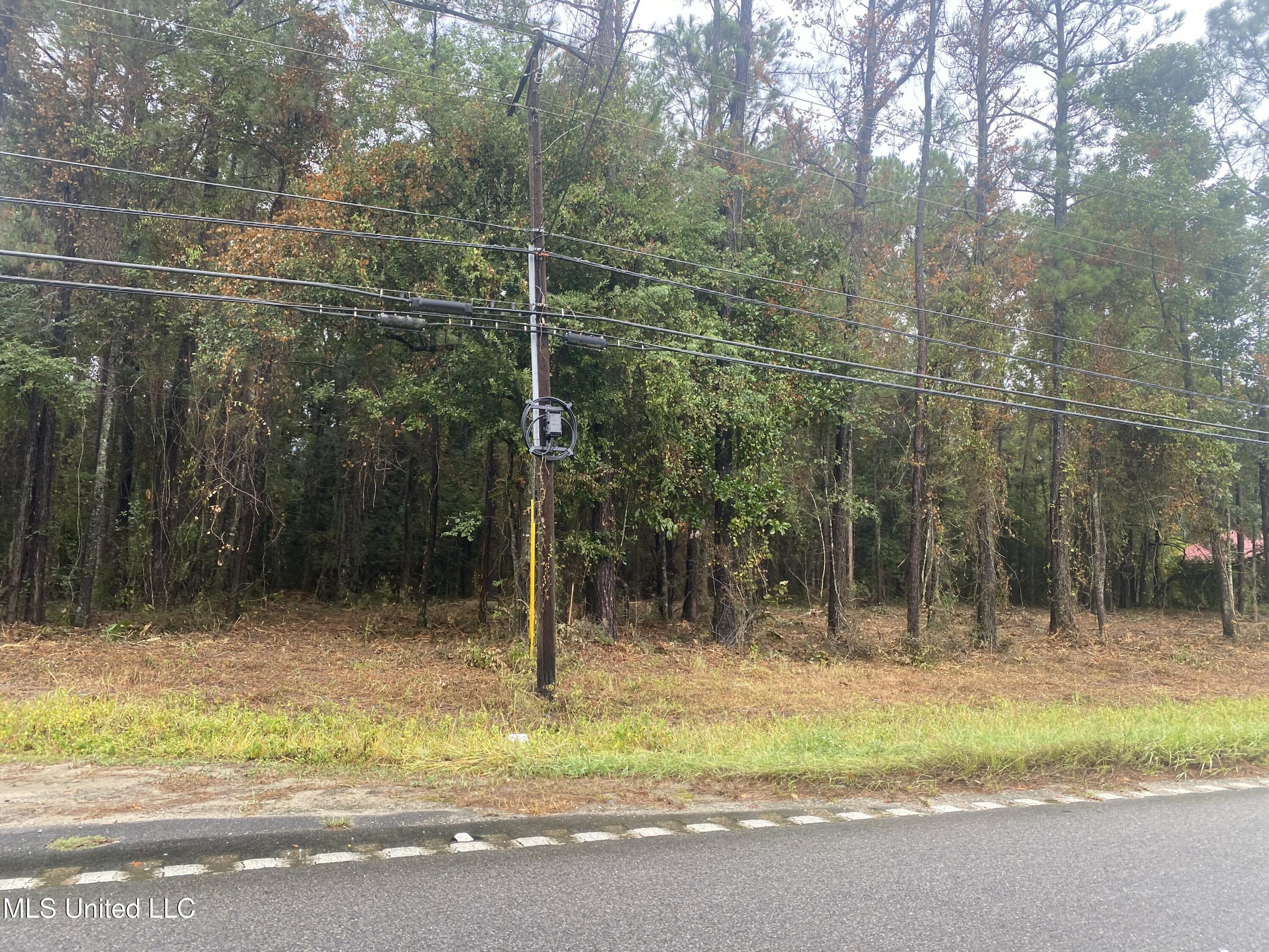 Hwy 613 Property Photo 7
