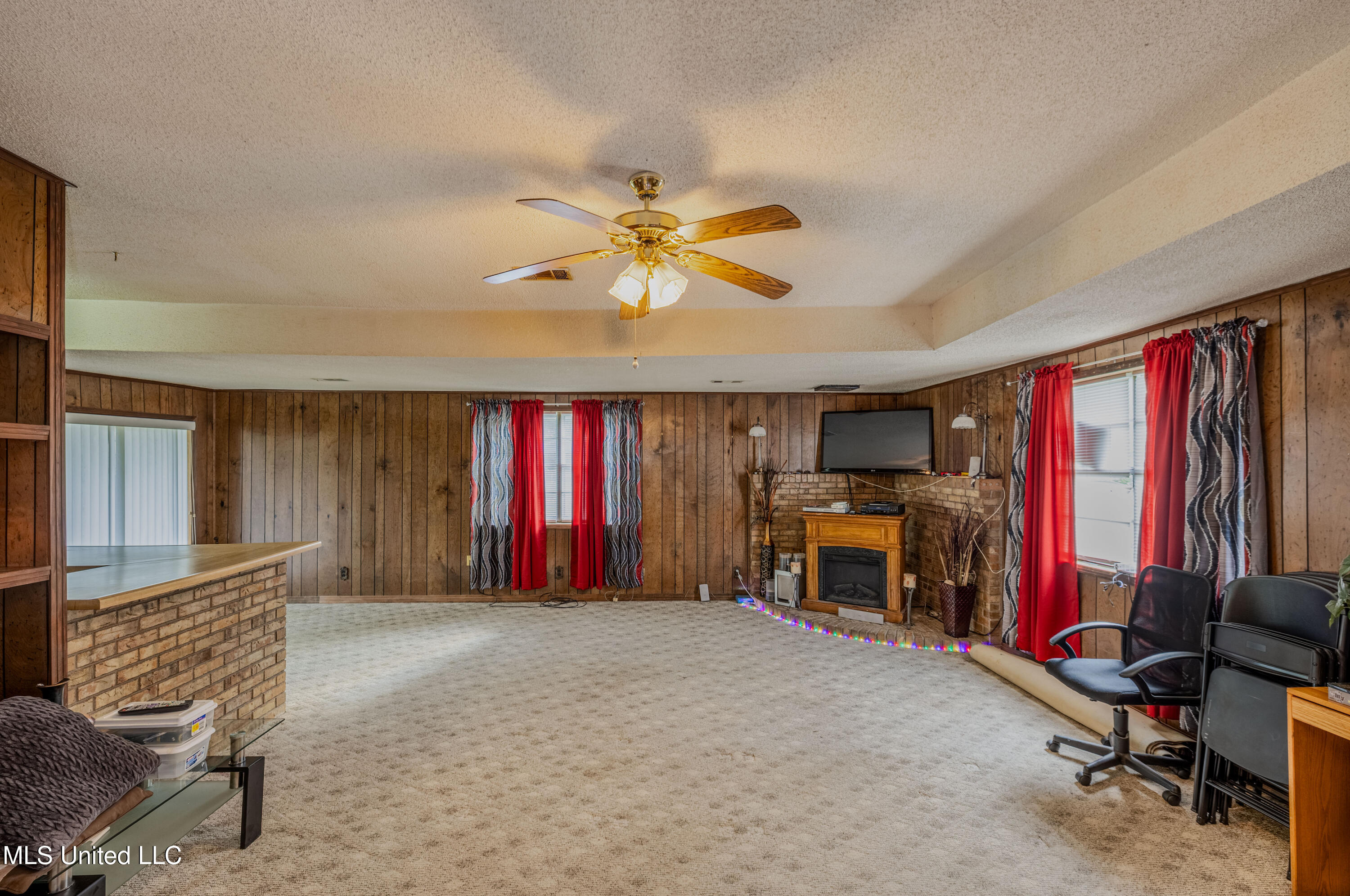 270 Johnson Park Property Photo 10