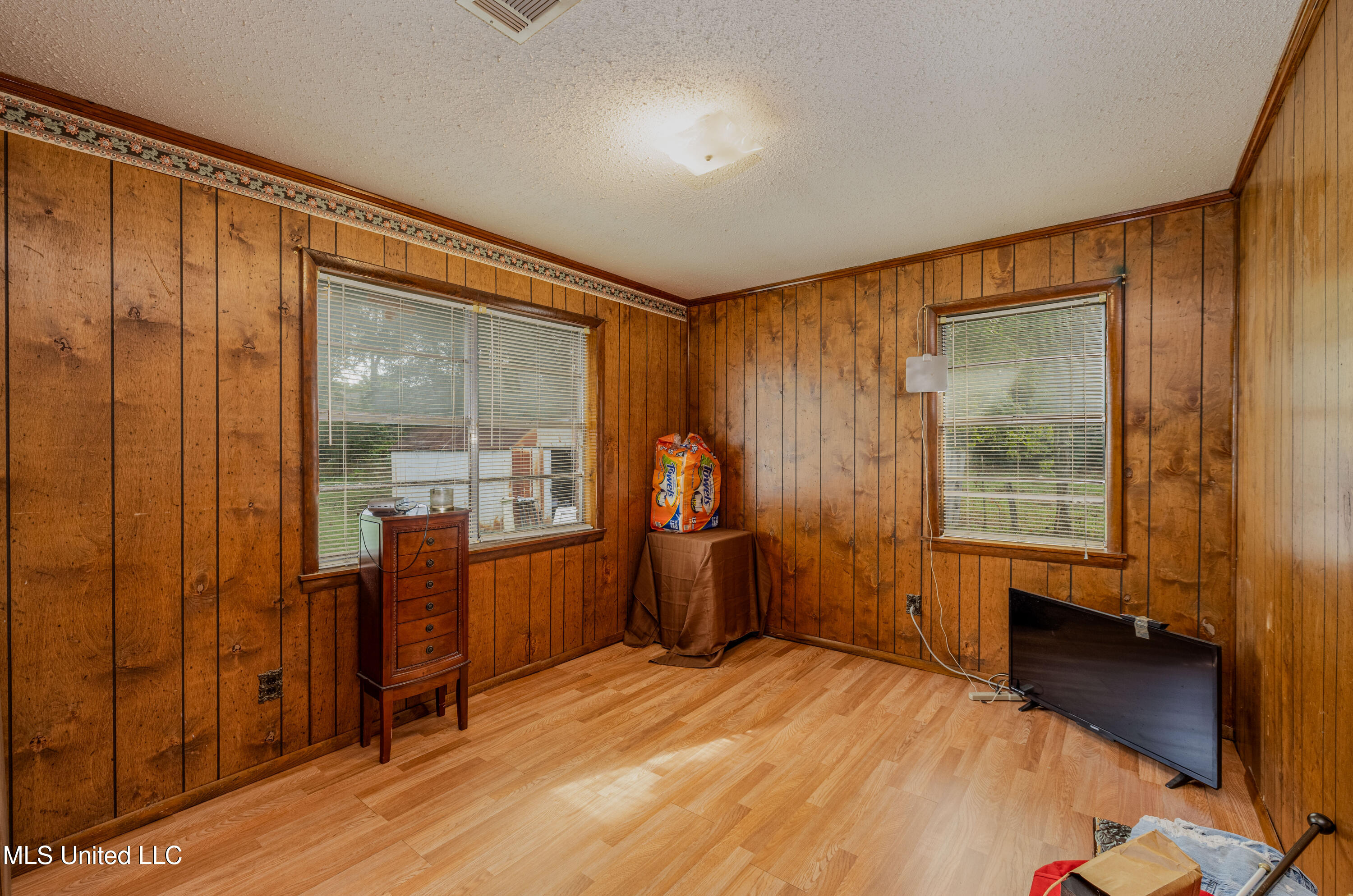 270 Johnson Park Property Photo 13