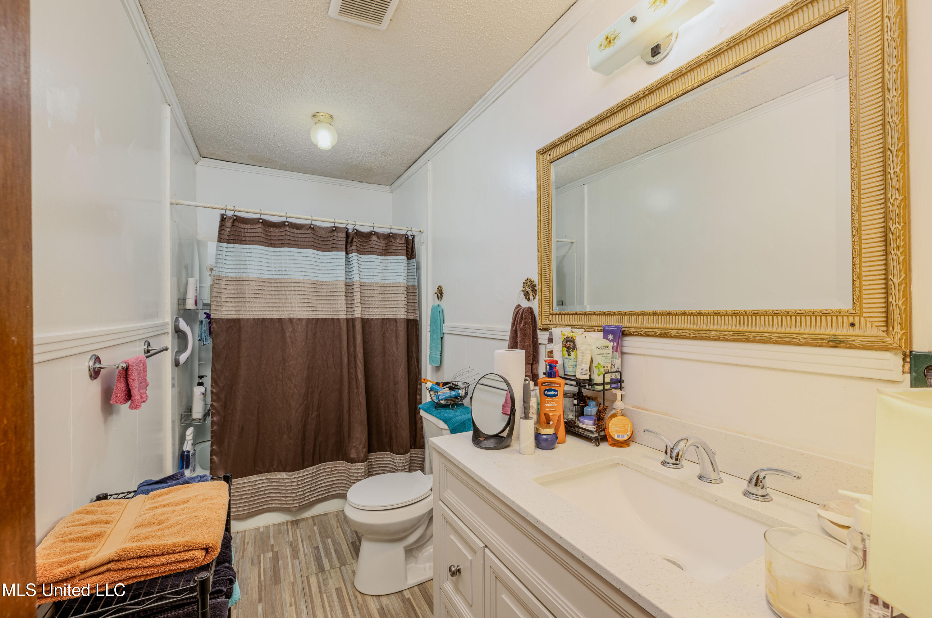 270 Johnson Park Property Photo 16