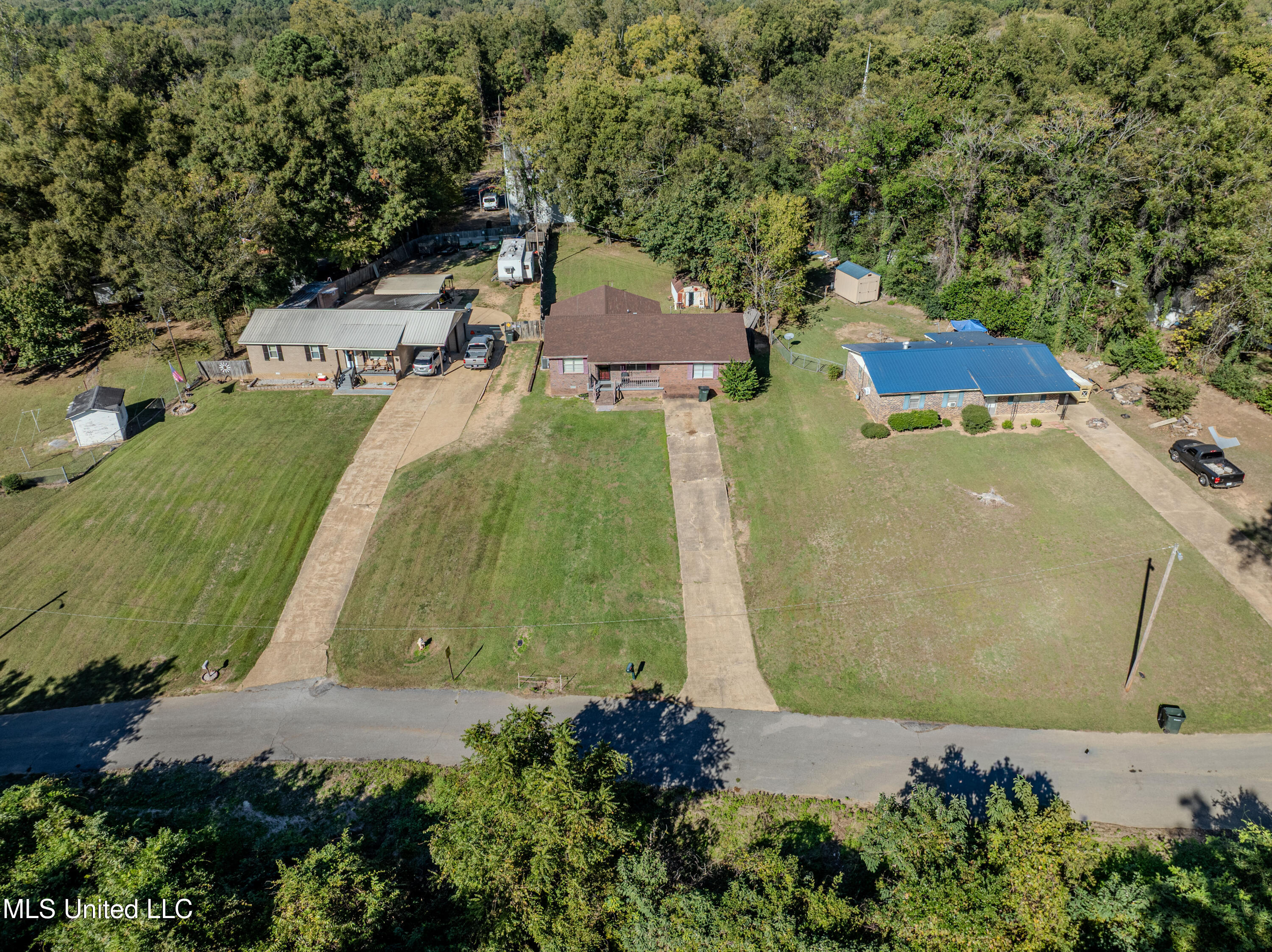 270 Johnson Park Property Photo 18