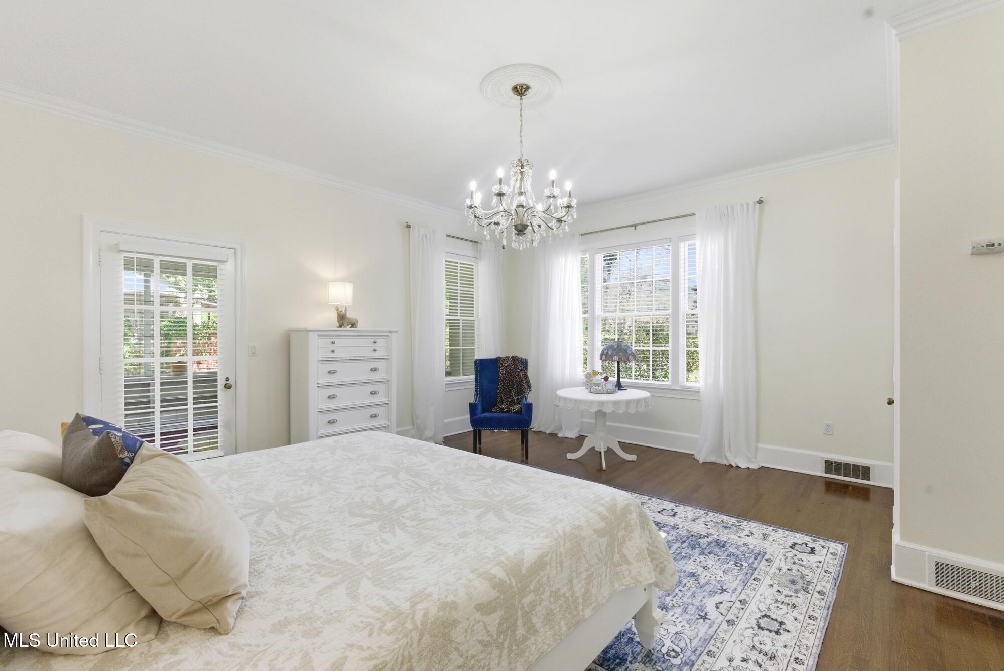 330 S S. Extrension Street Property Photo 14