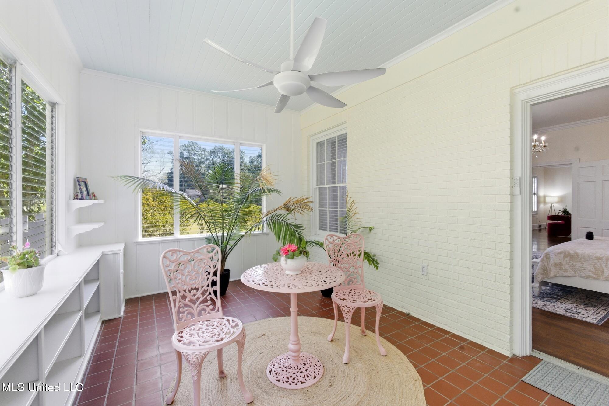 330 S S. Extrension Street Property Photo 17