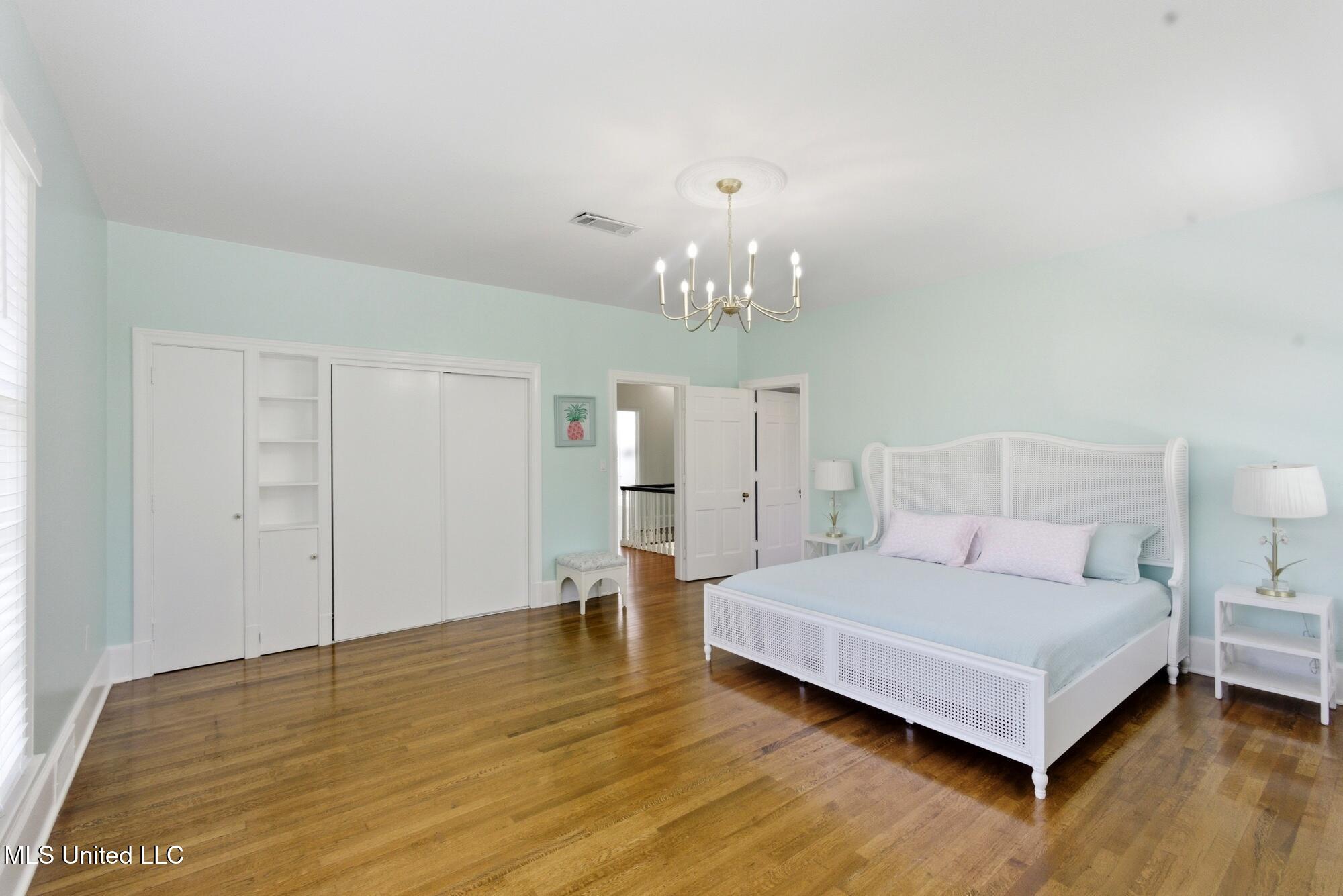 330 S S. Extrension Street Property Photo 37