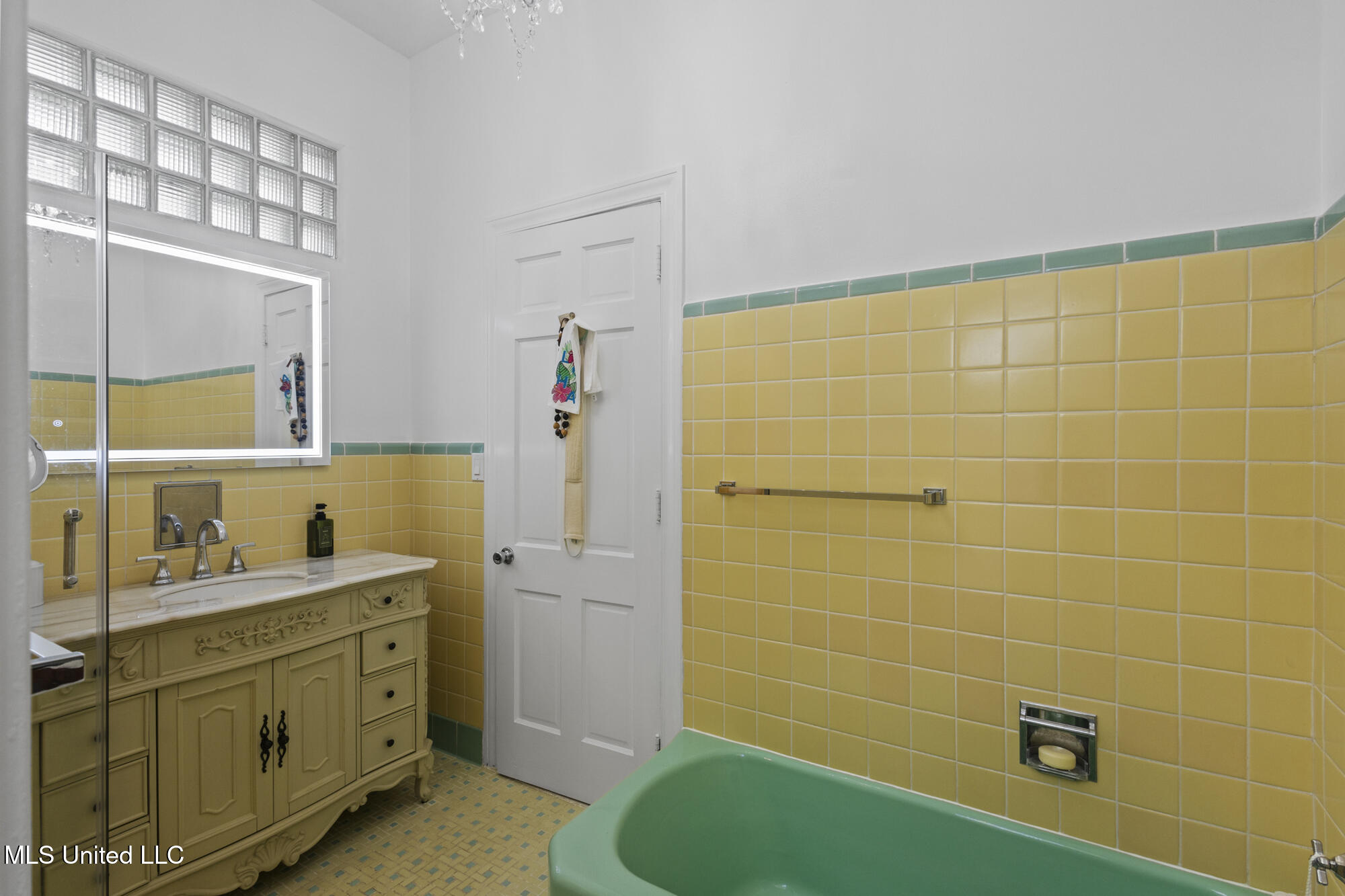 330 S S. Extrension Street Property Photo 88