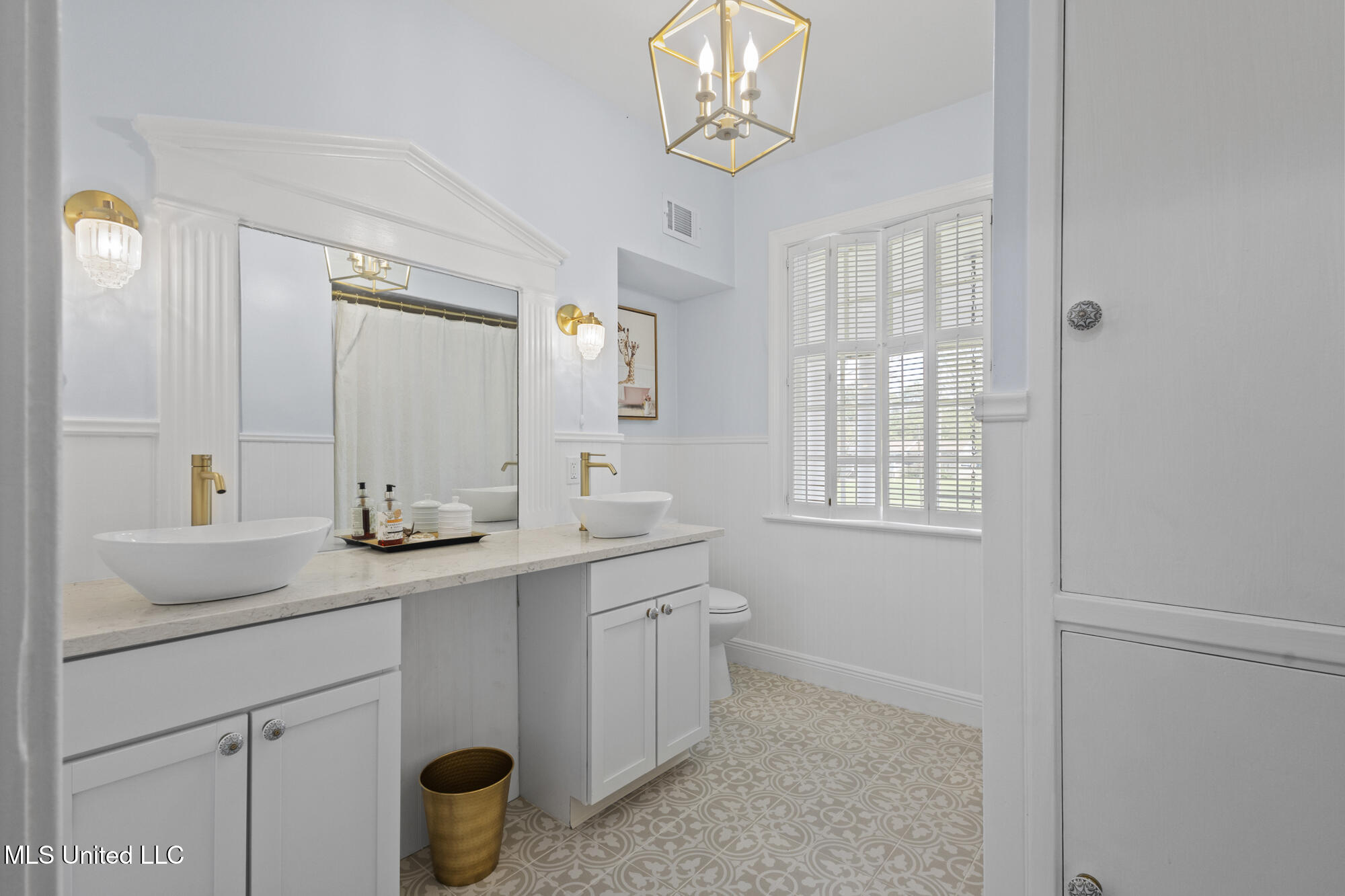 330 S S. Extrension Street Property Photo 92