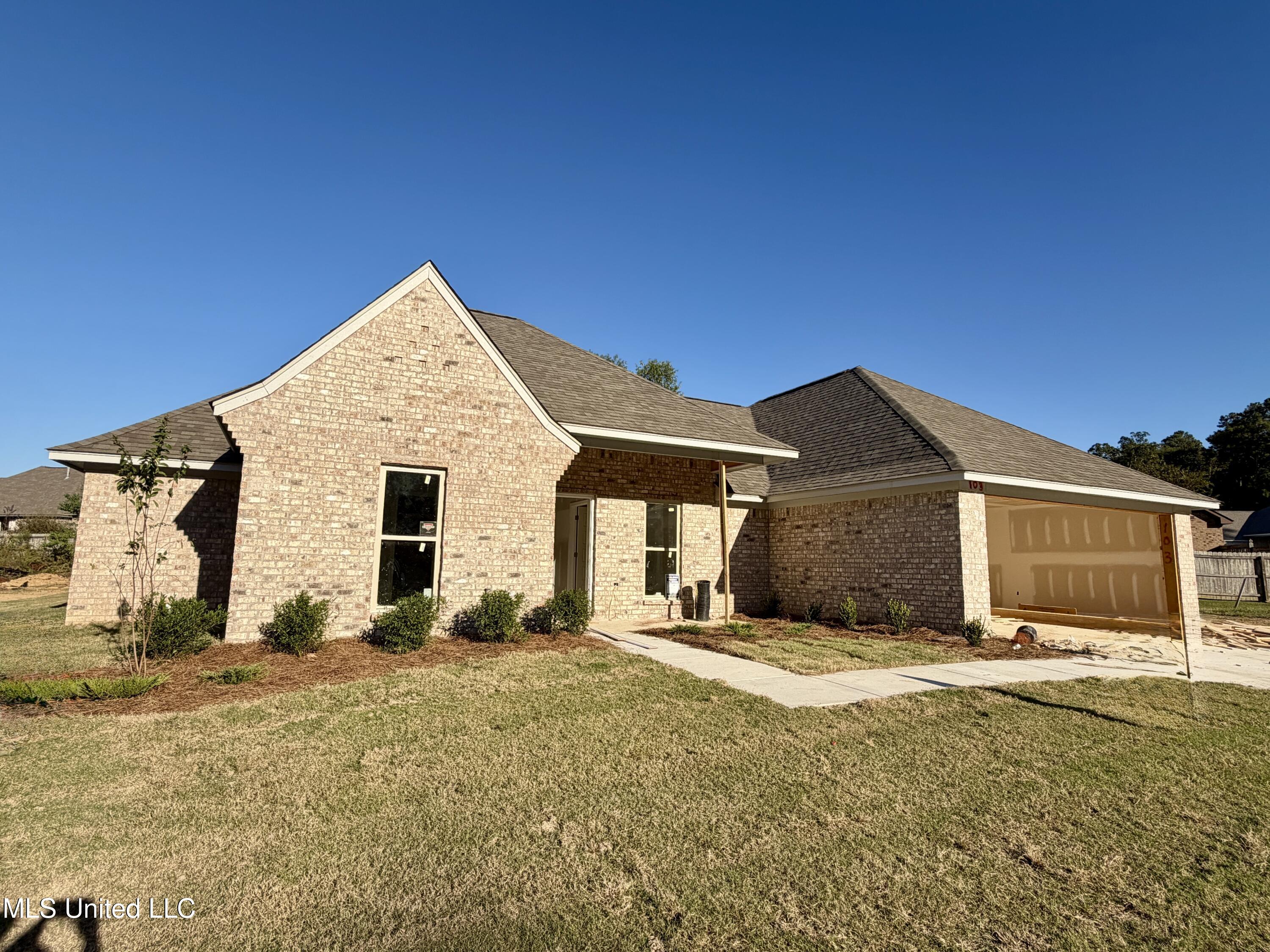 535 Stone Brook Place Property Photo 1