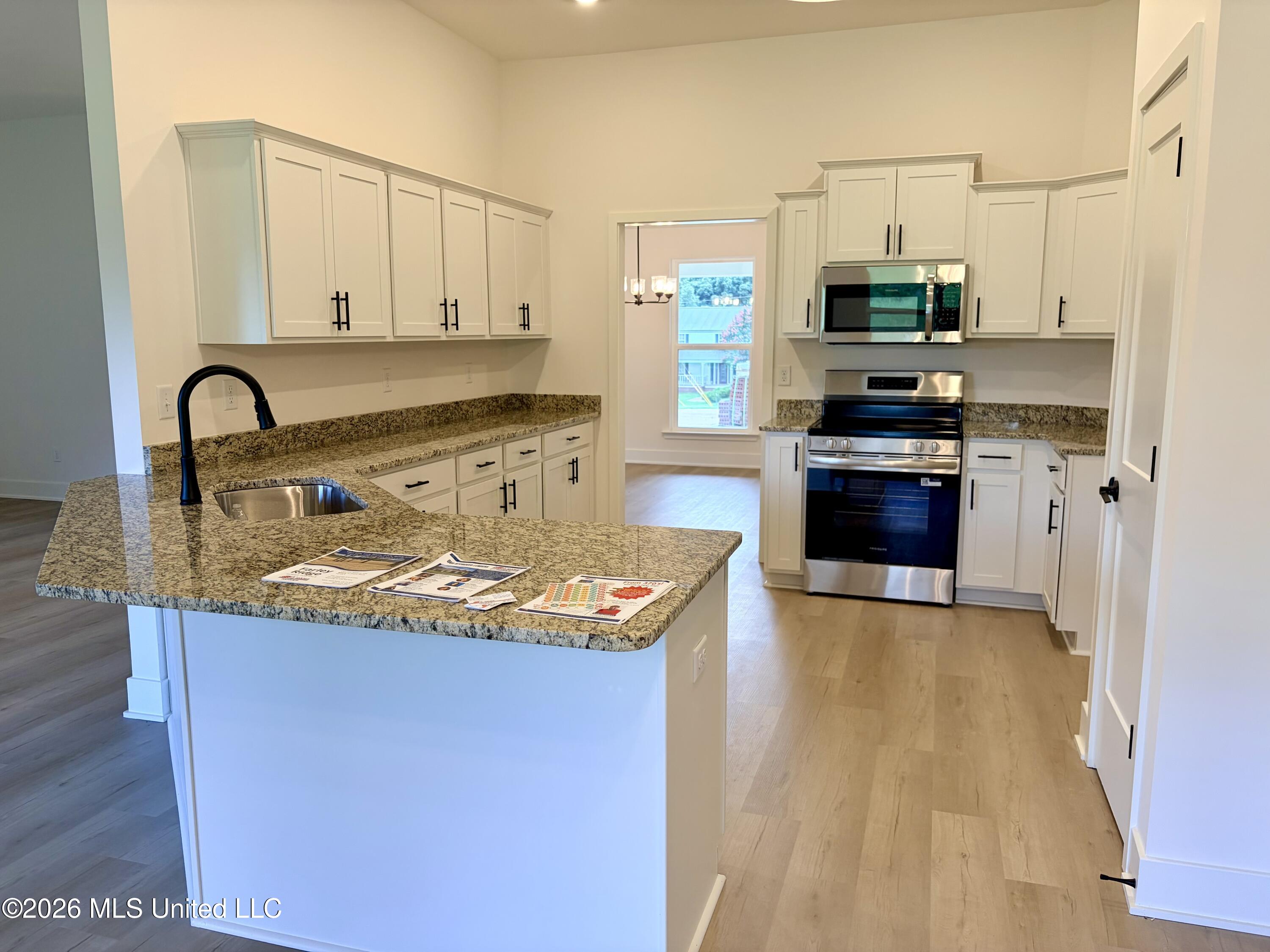 248 Farley Road Property Photo 6