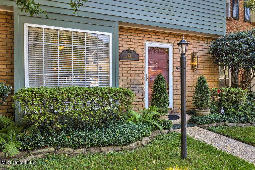 24 Independence Drive Property Photo 1