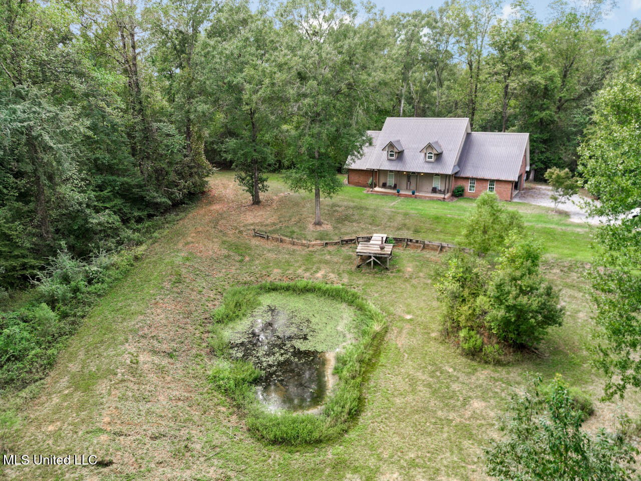 52 Ogden Road Property Photo 3