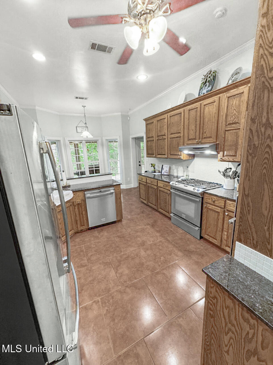 52 Ogden Road Property Photo 7