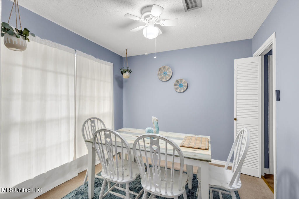 2315 Farrell Circle Property Photo 8