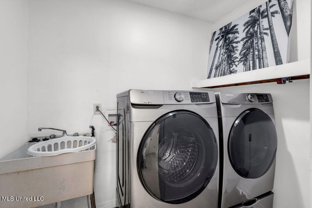 2315 Farrell Circle Property Photo 22