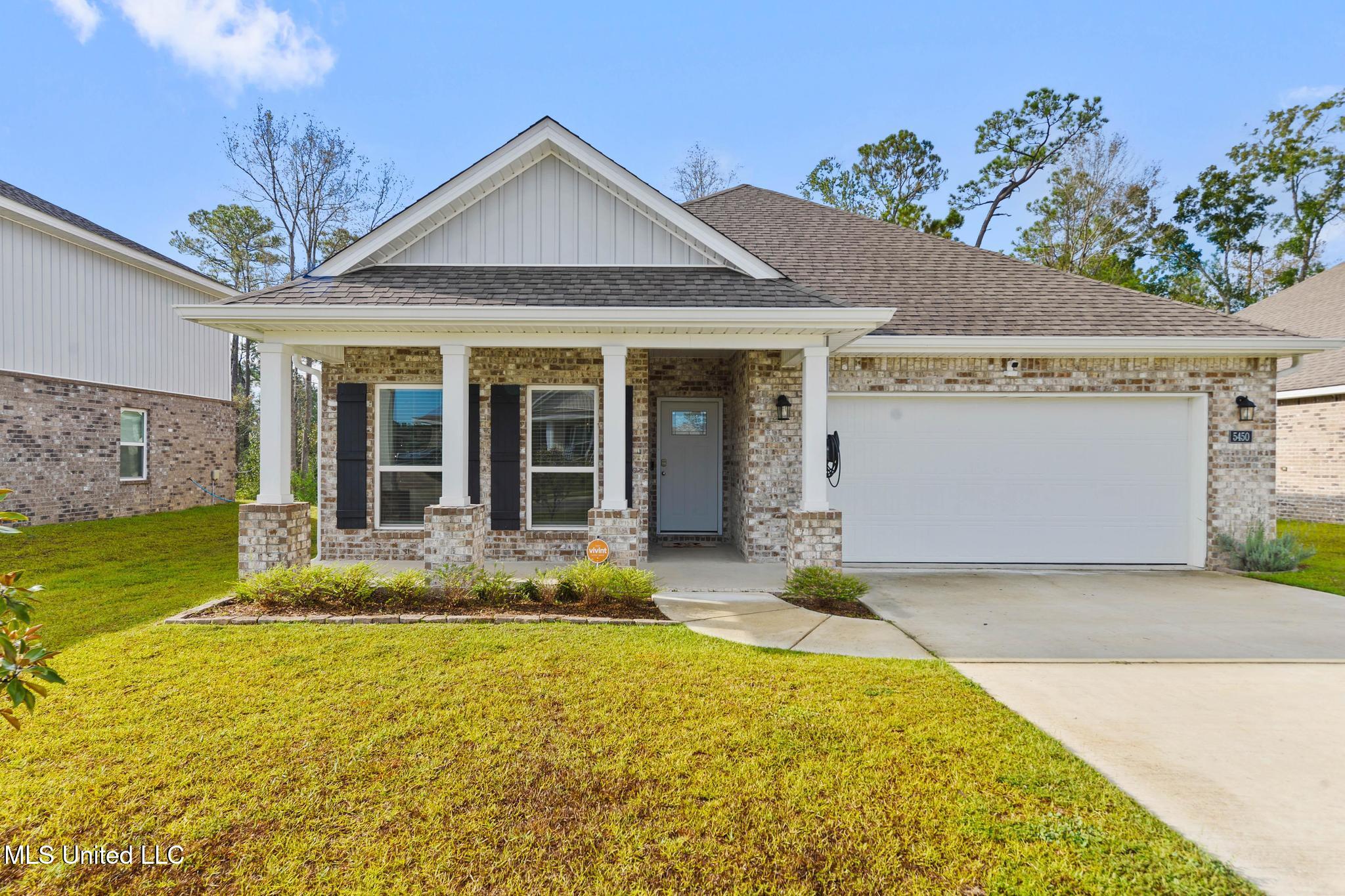 5450 Leeds Lane Property Photo 1