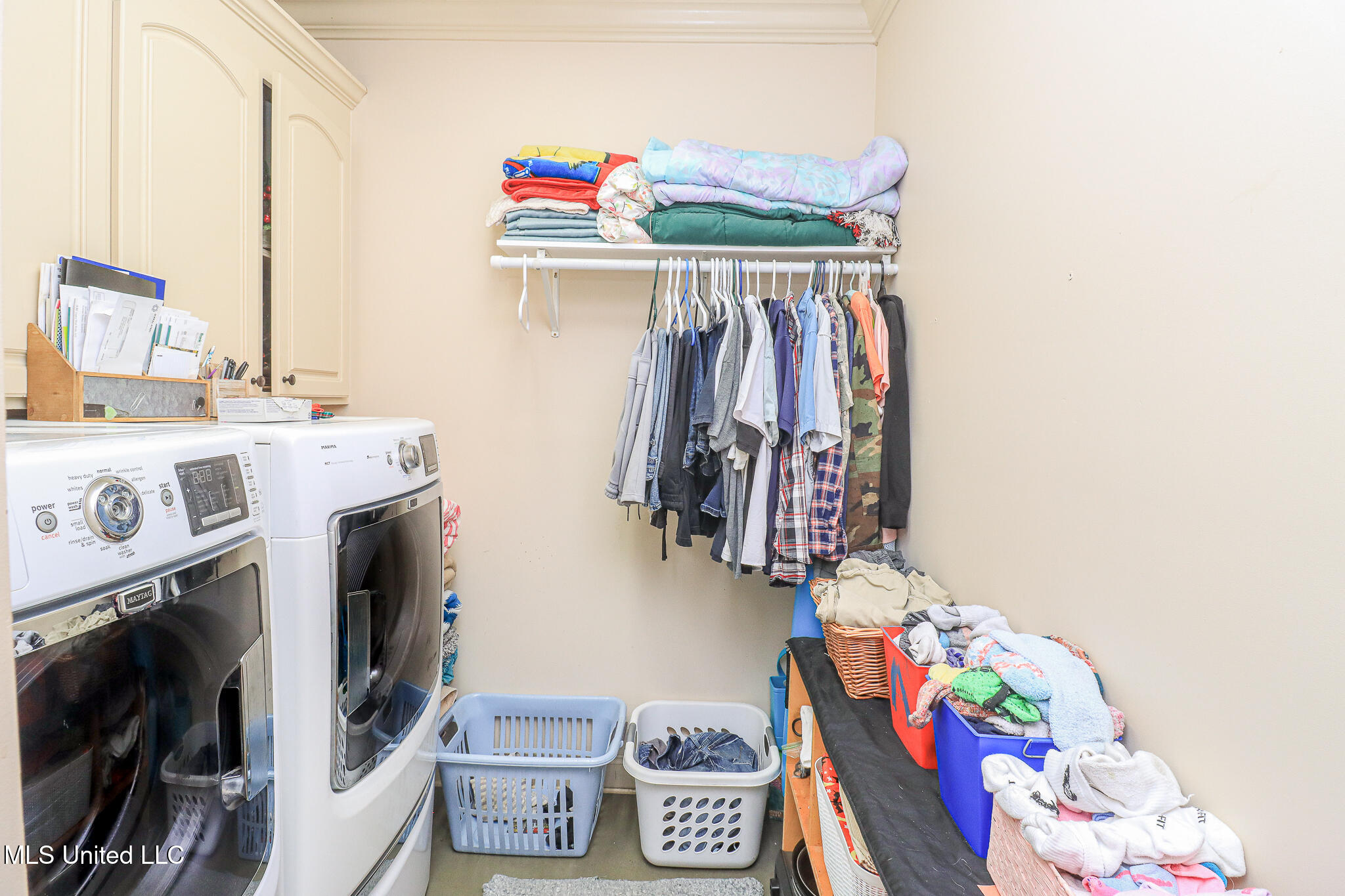 209 Crown Pointe Circle Property Photo 16