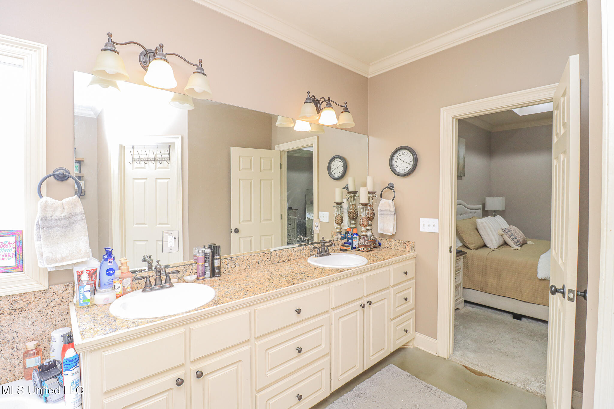 209 Crown Pointe Circle Property Photo 21