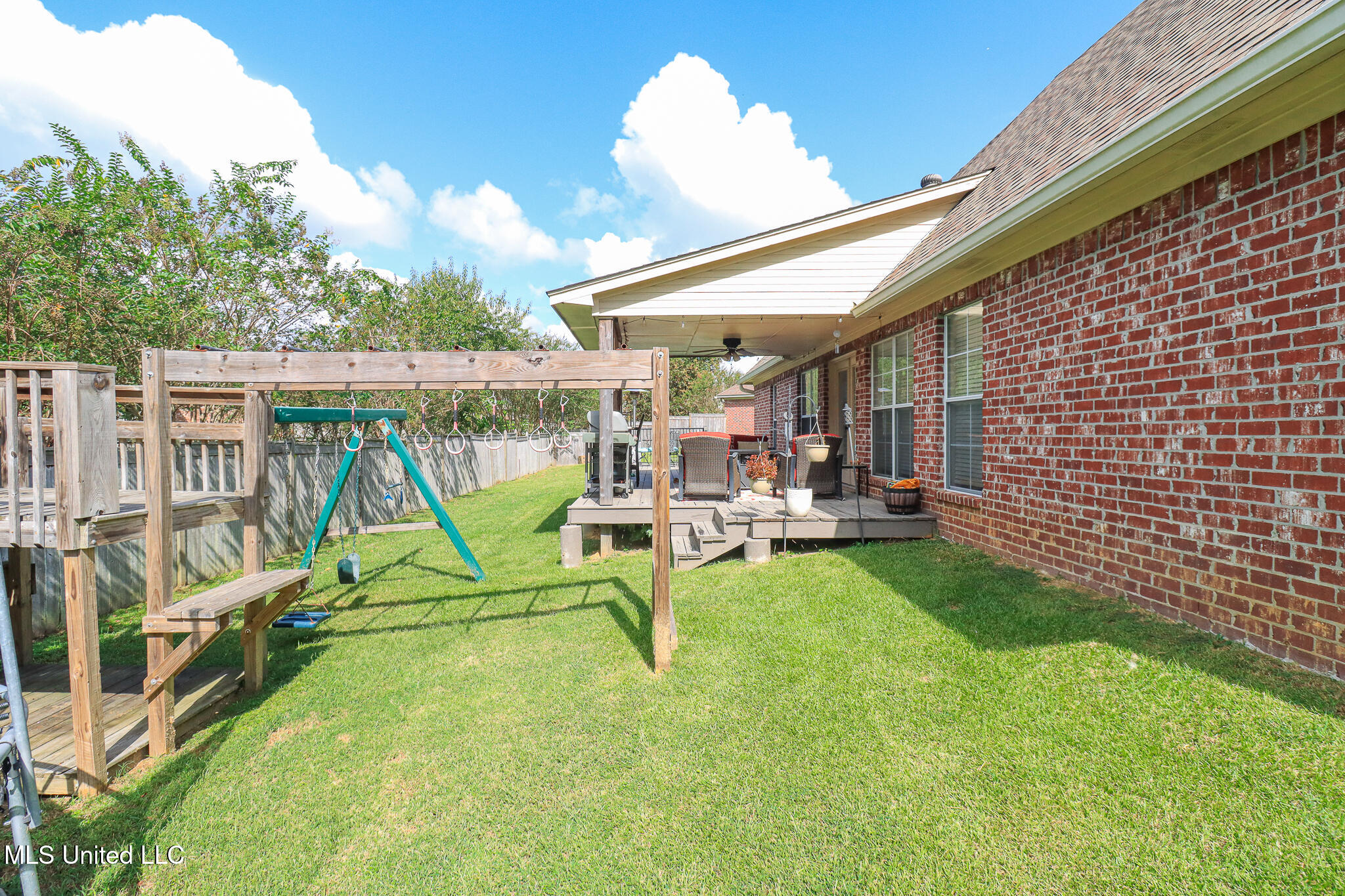 209 Crown Pointe Circle Property Photo 42