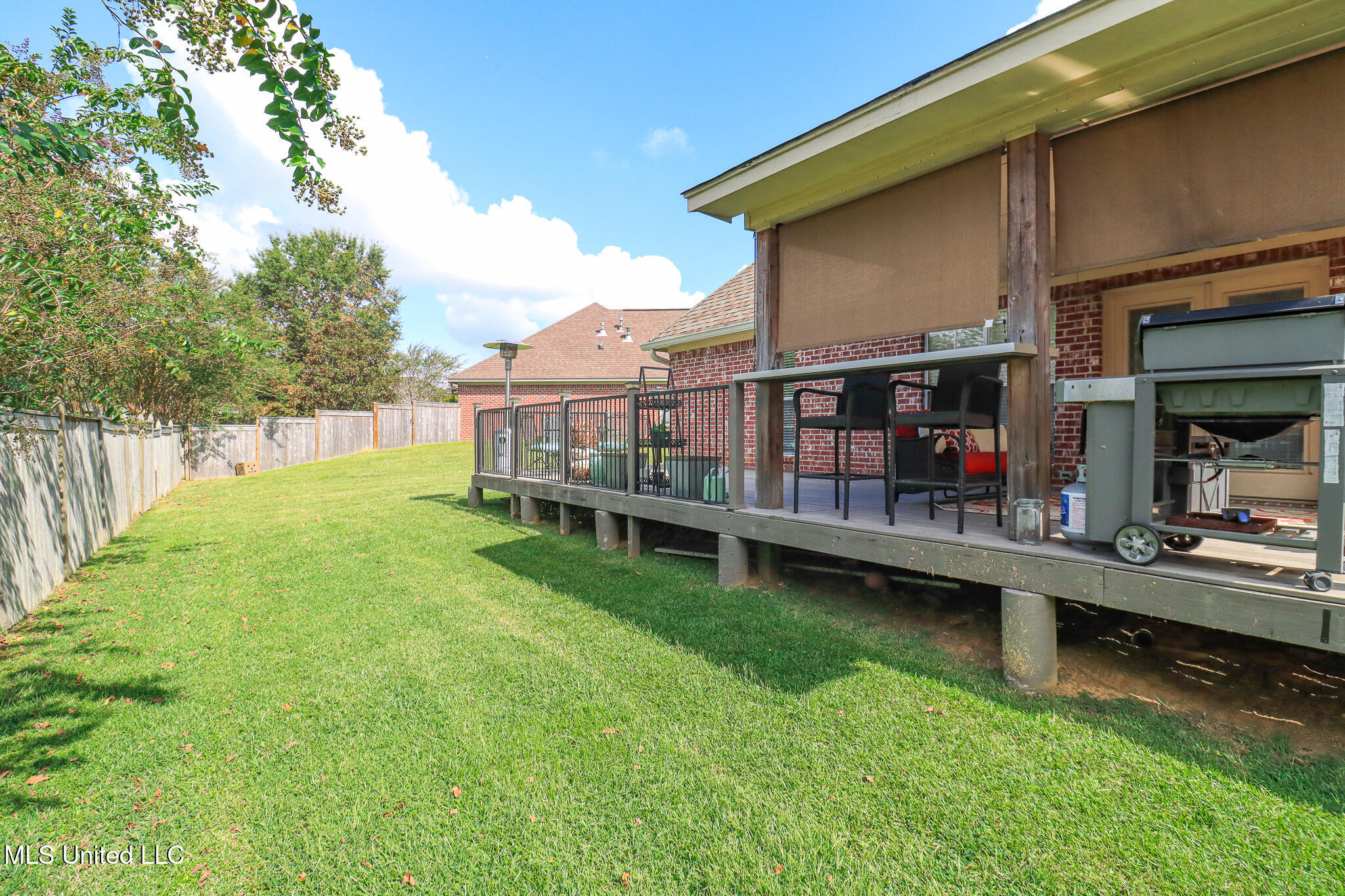 209 Crown Pointe Circle Property Photo 43