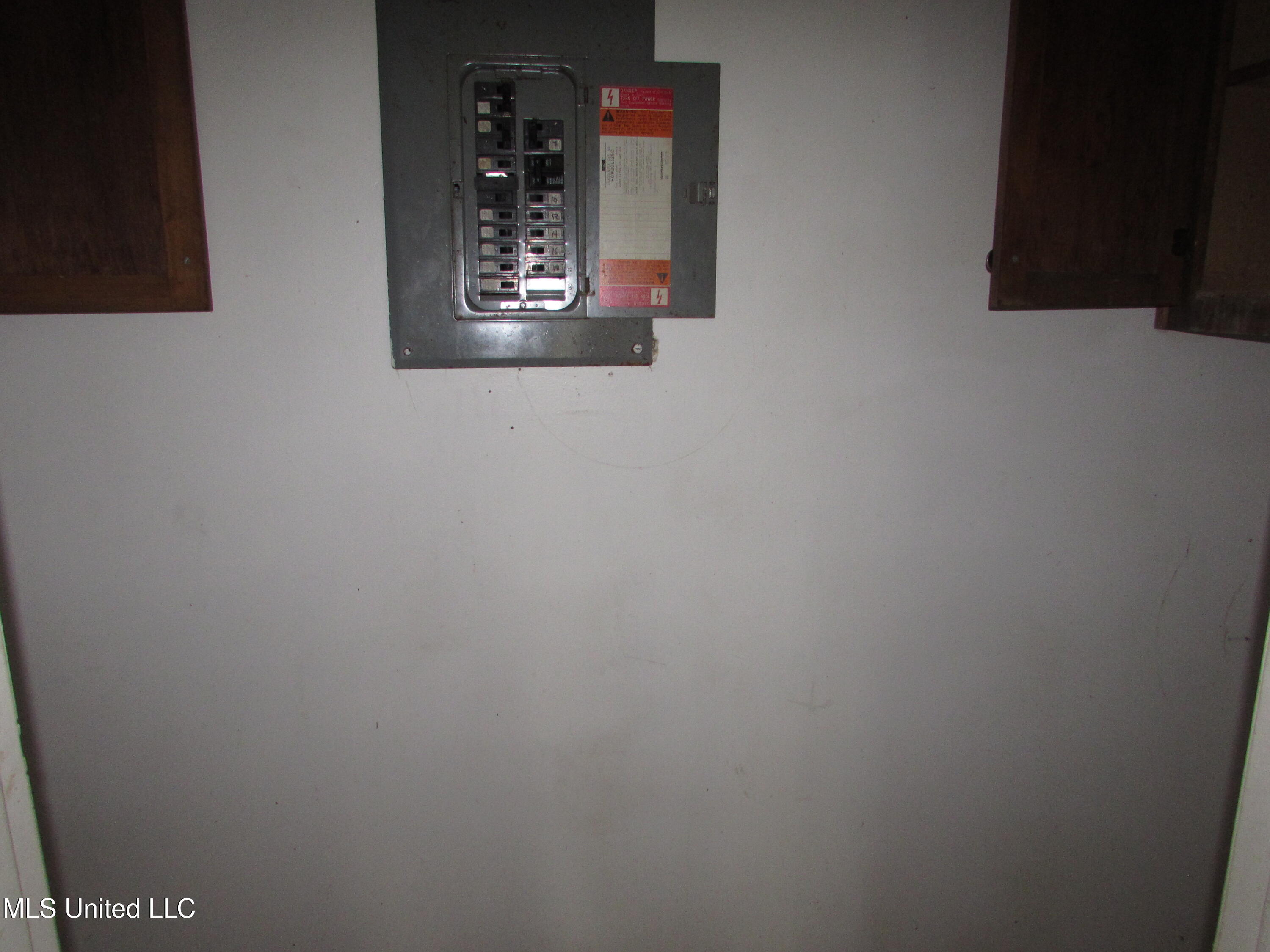 13412 Windridge Drive Property Photo 6