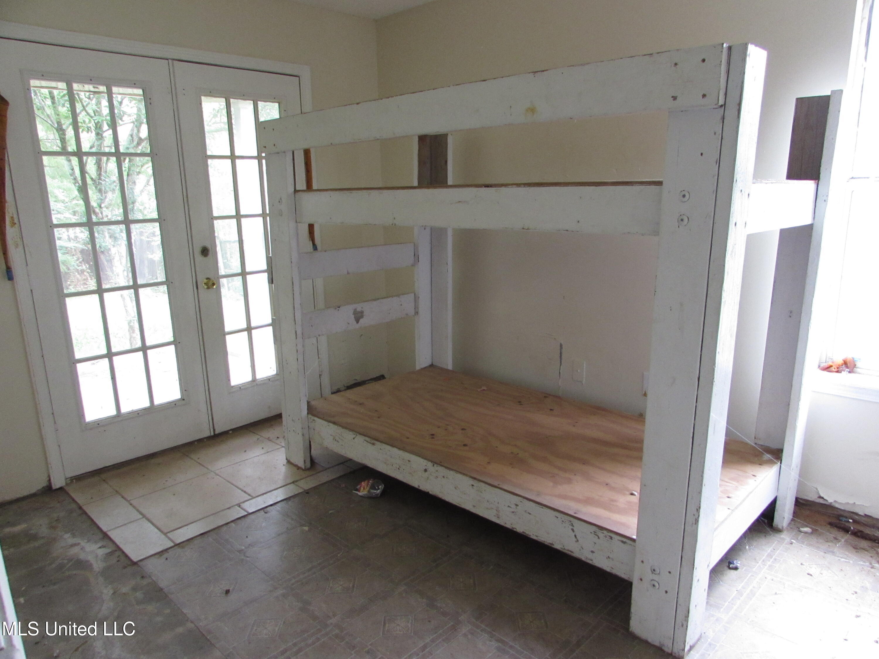 13412 Windridge Drive Property Photo 12