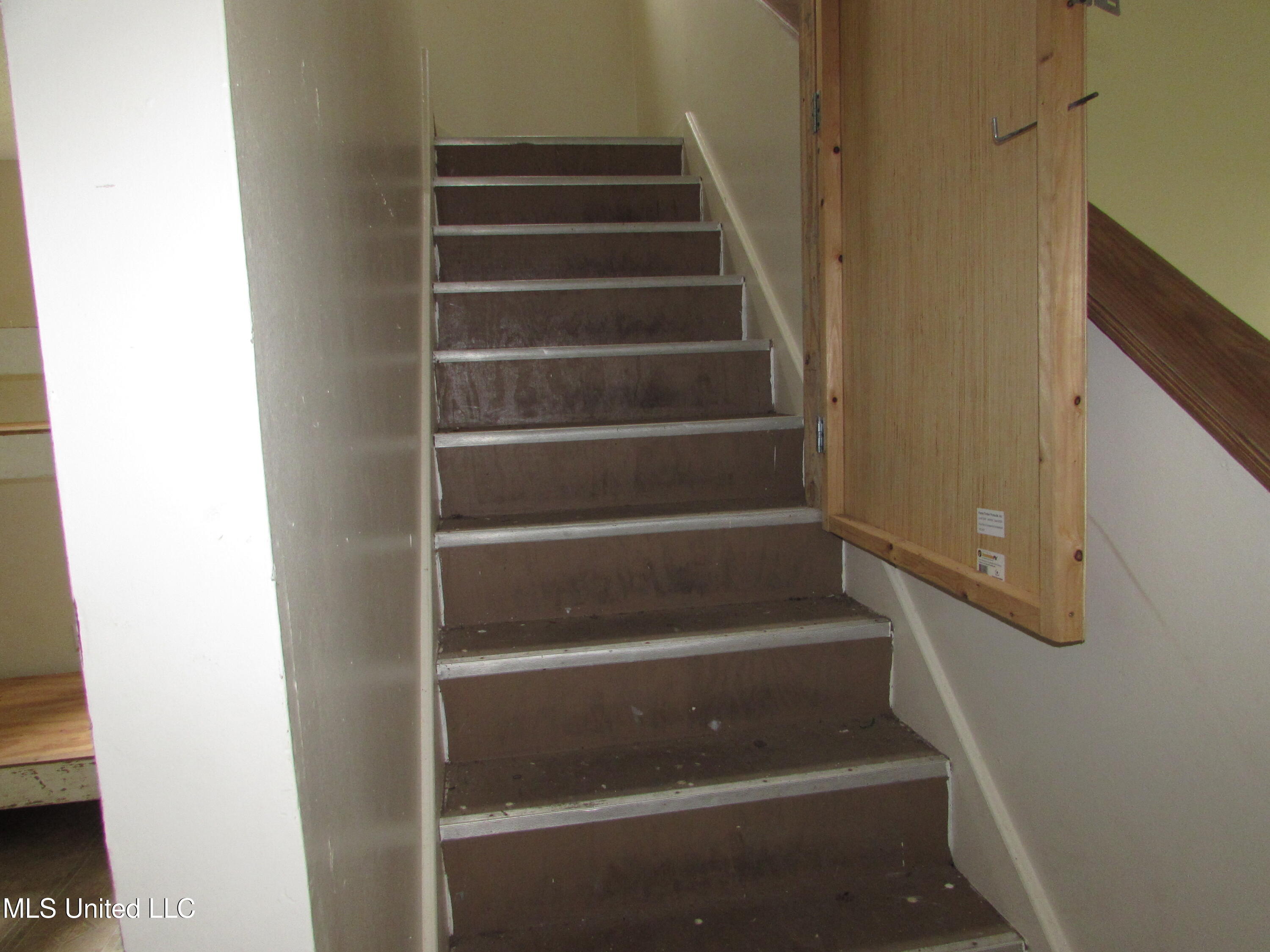 13412 Windridge Drive Property Photo 14