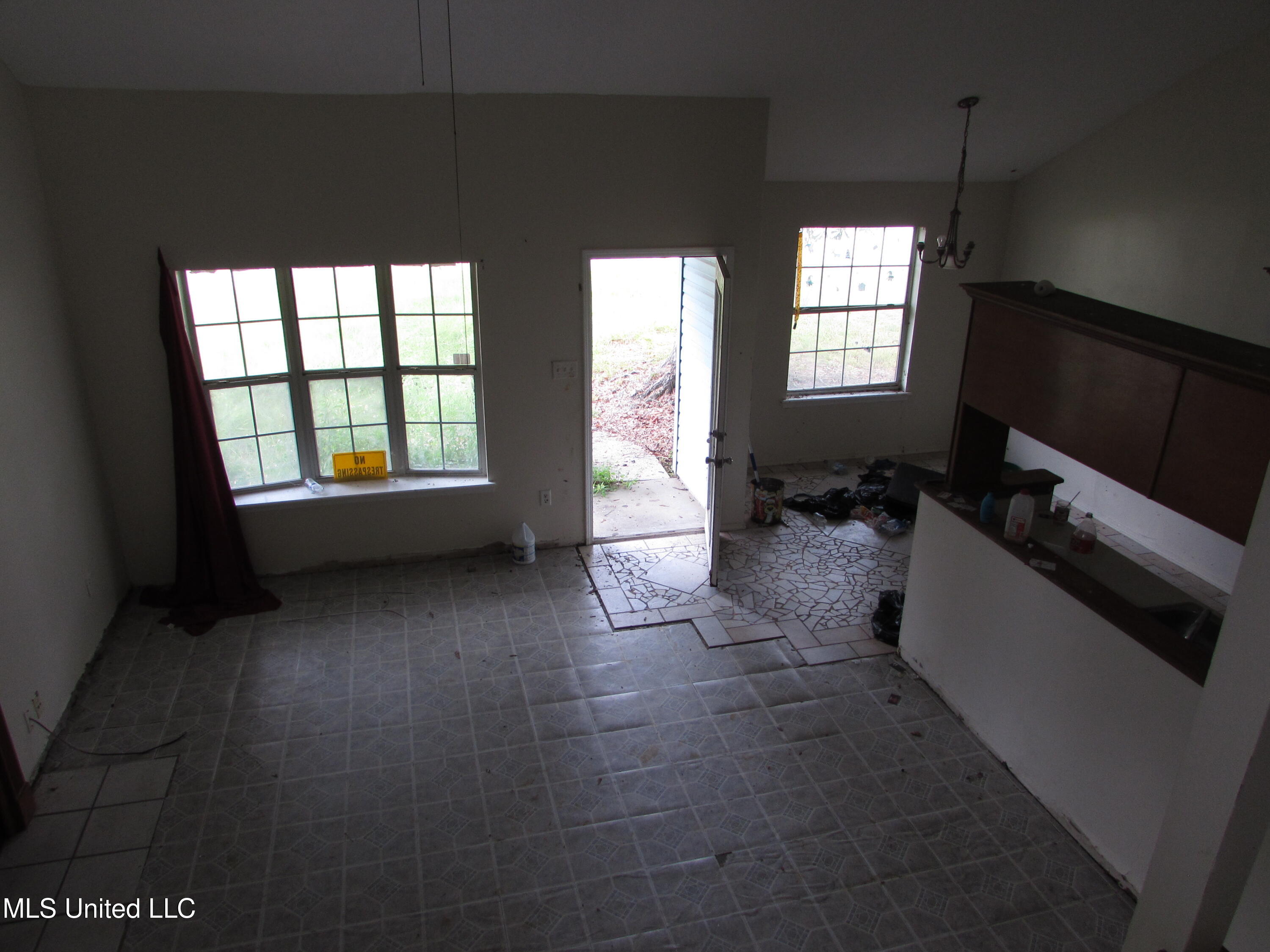 13412 Windridge Drive Property Photo 15