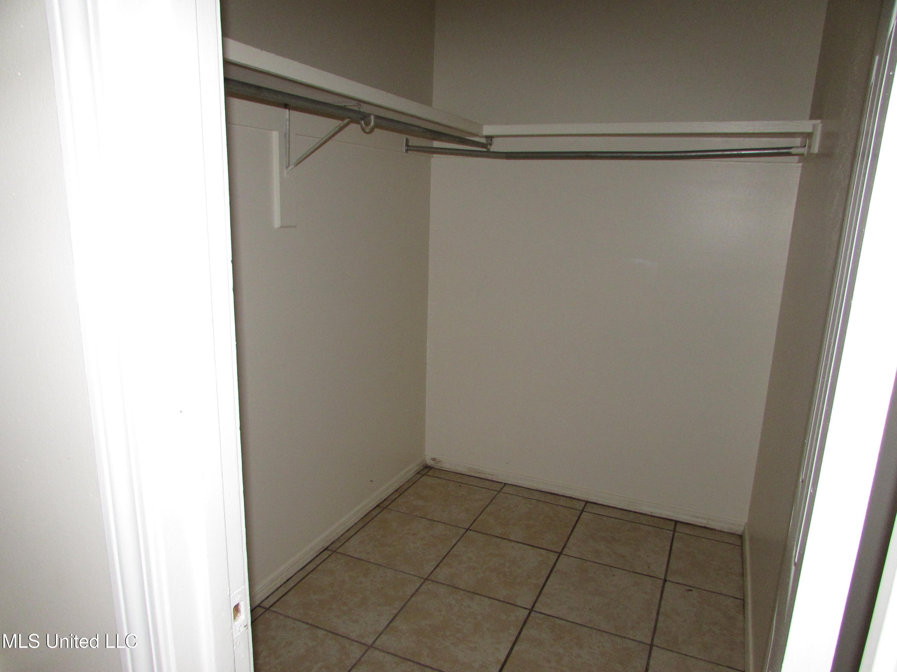 13412 Windridge Drive Property Photo 18