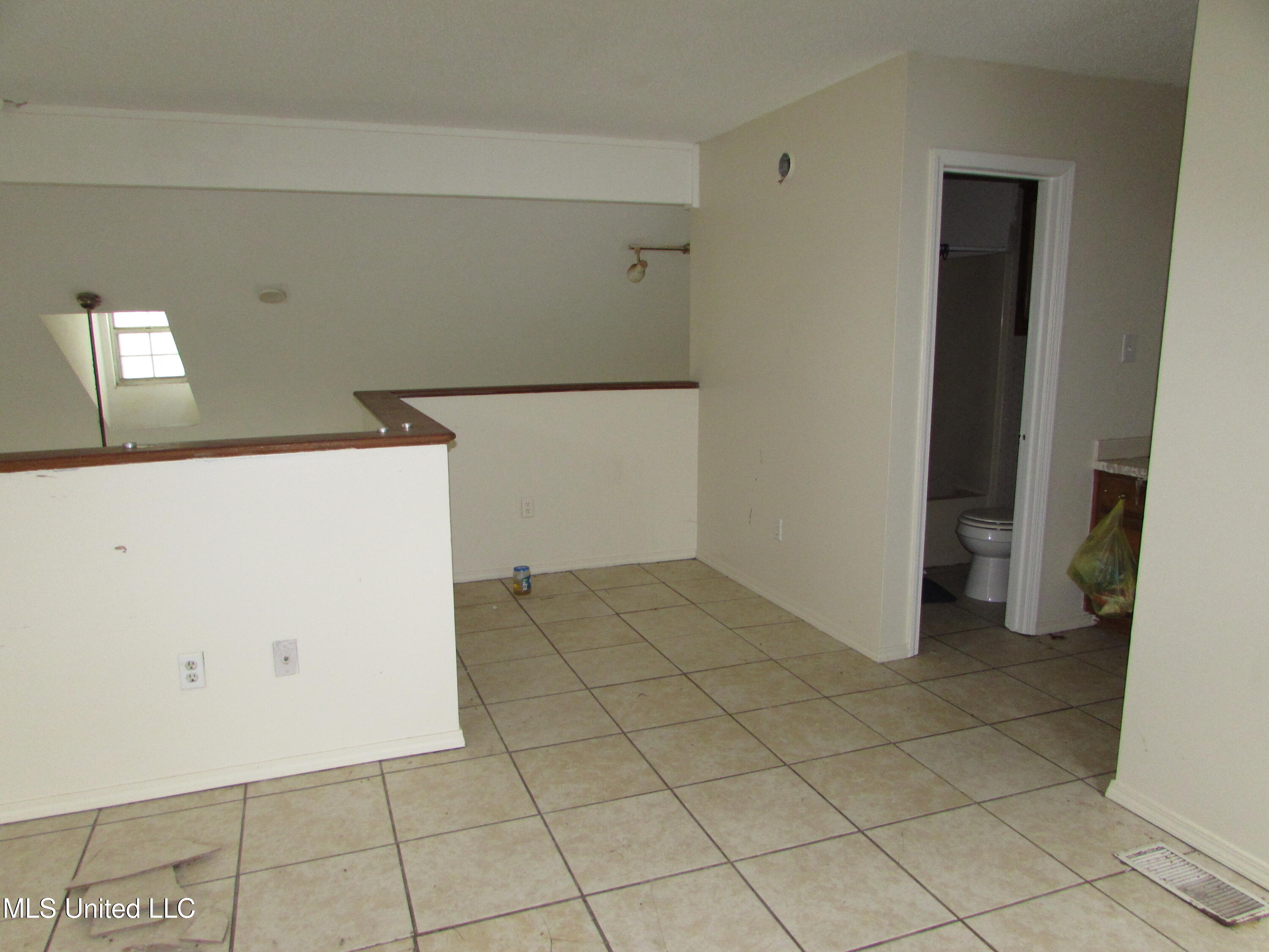 13412 Windridge Drive Property Photo 21