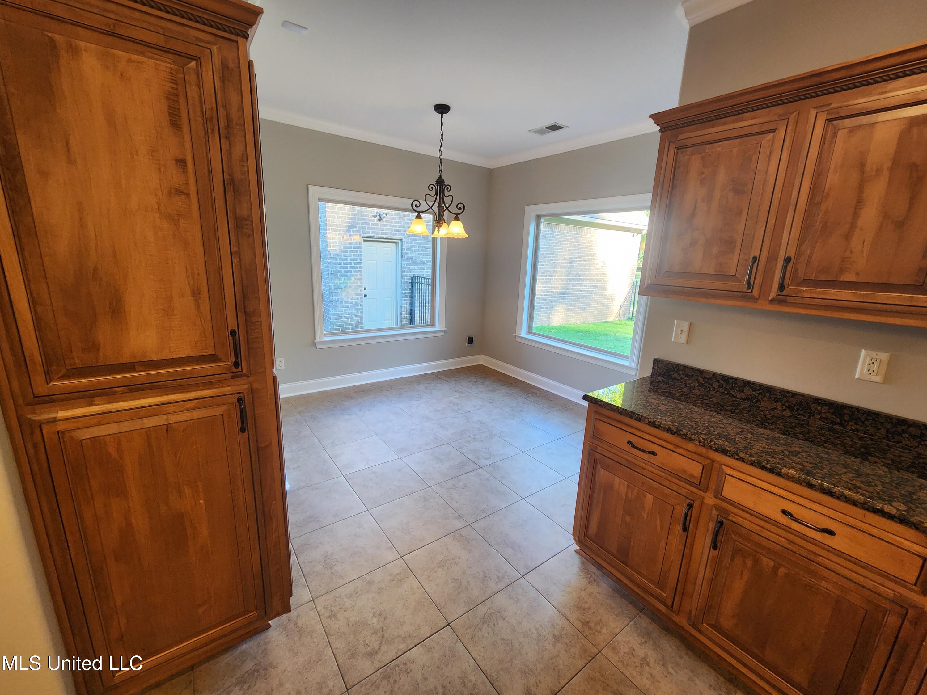 8107 Steven Henry Road Property Photo 7