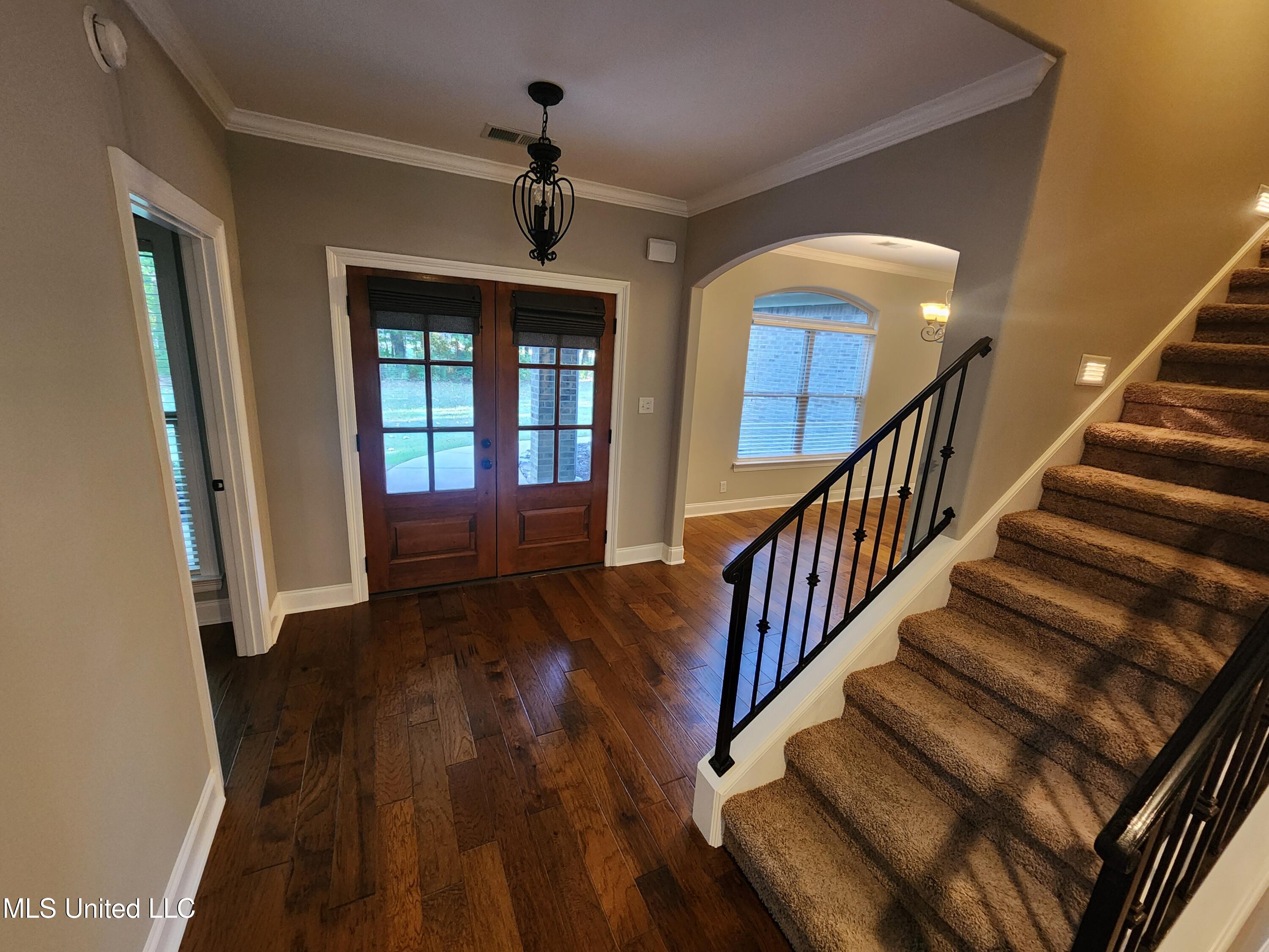 8107 Steven Henry Road Property Photo 14