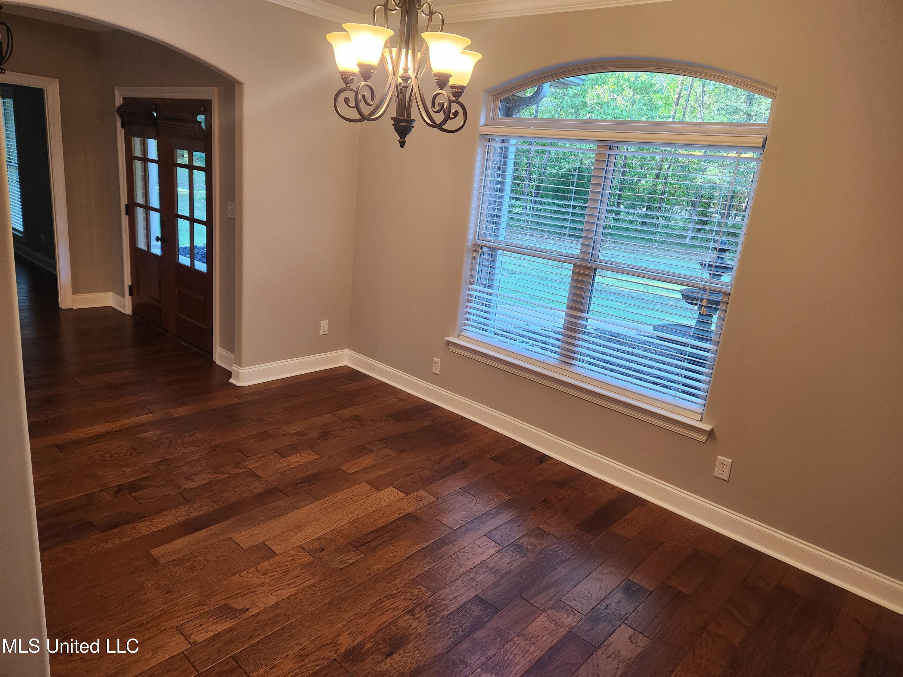 8107 Steven Henry Road Property Photo 15