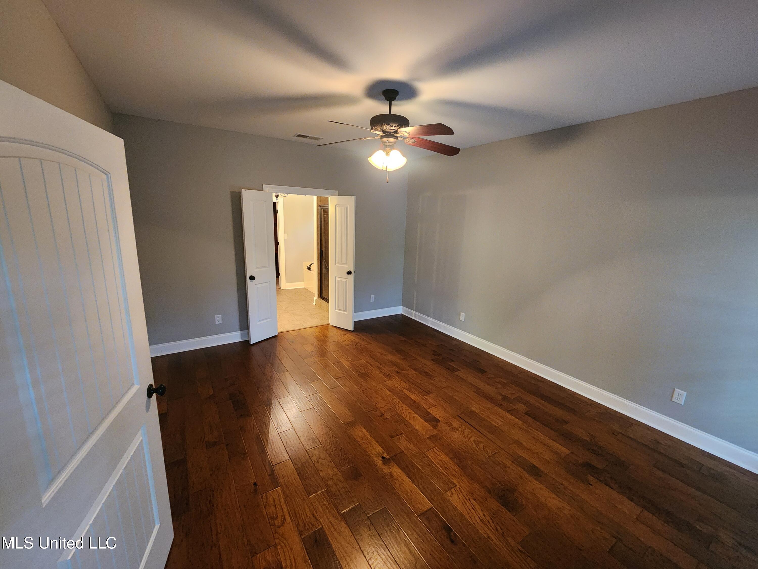 8107 Steven Henry Road Property Photo 17