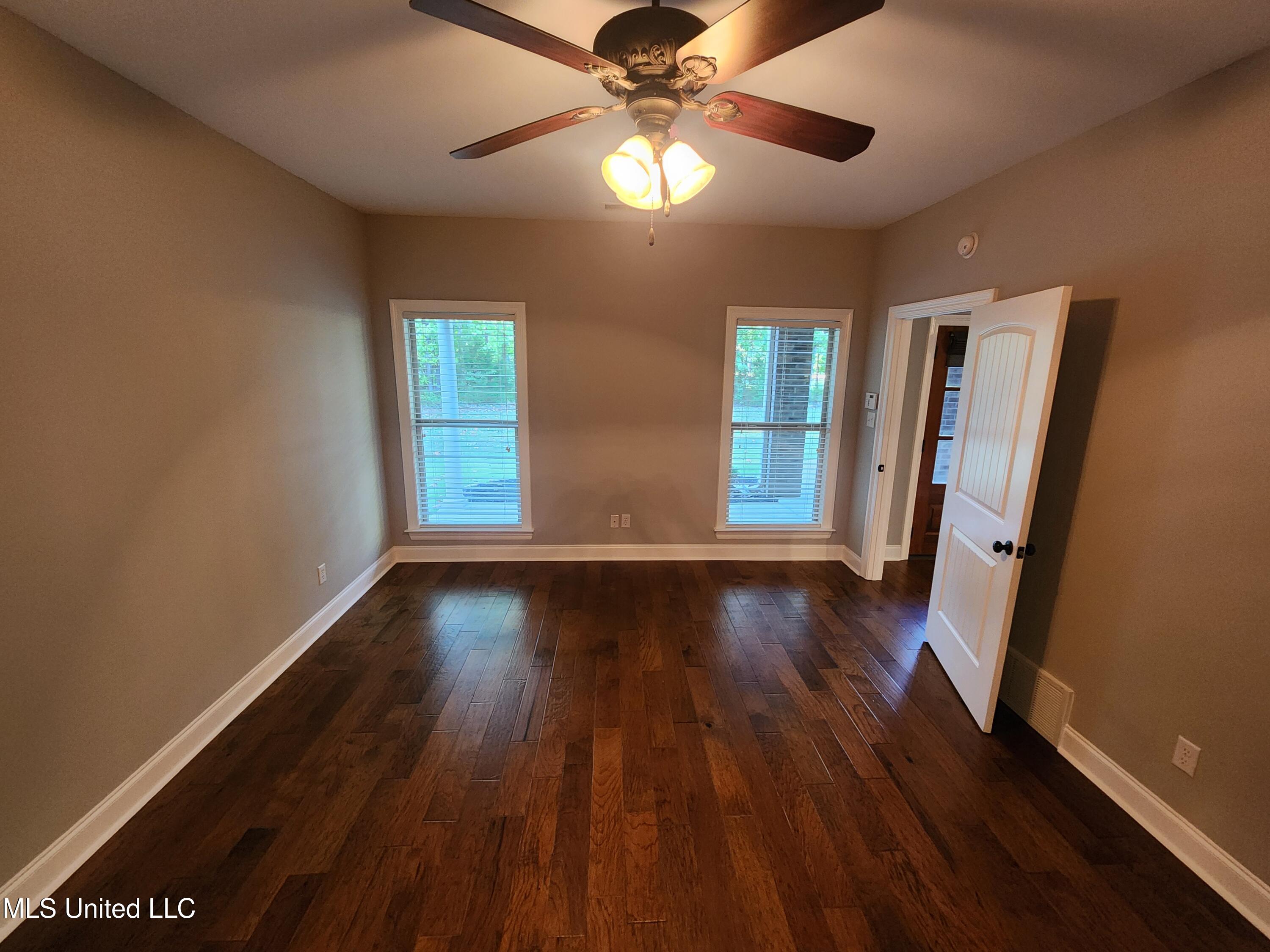 8107 Steven Henry Road Property Photo 18