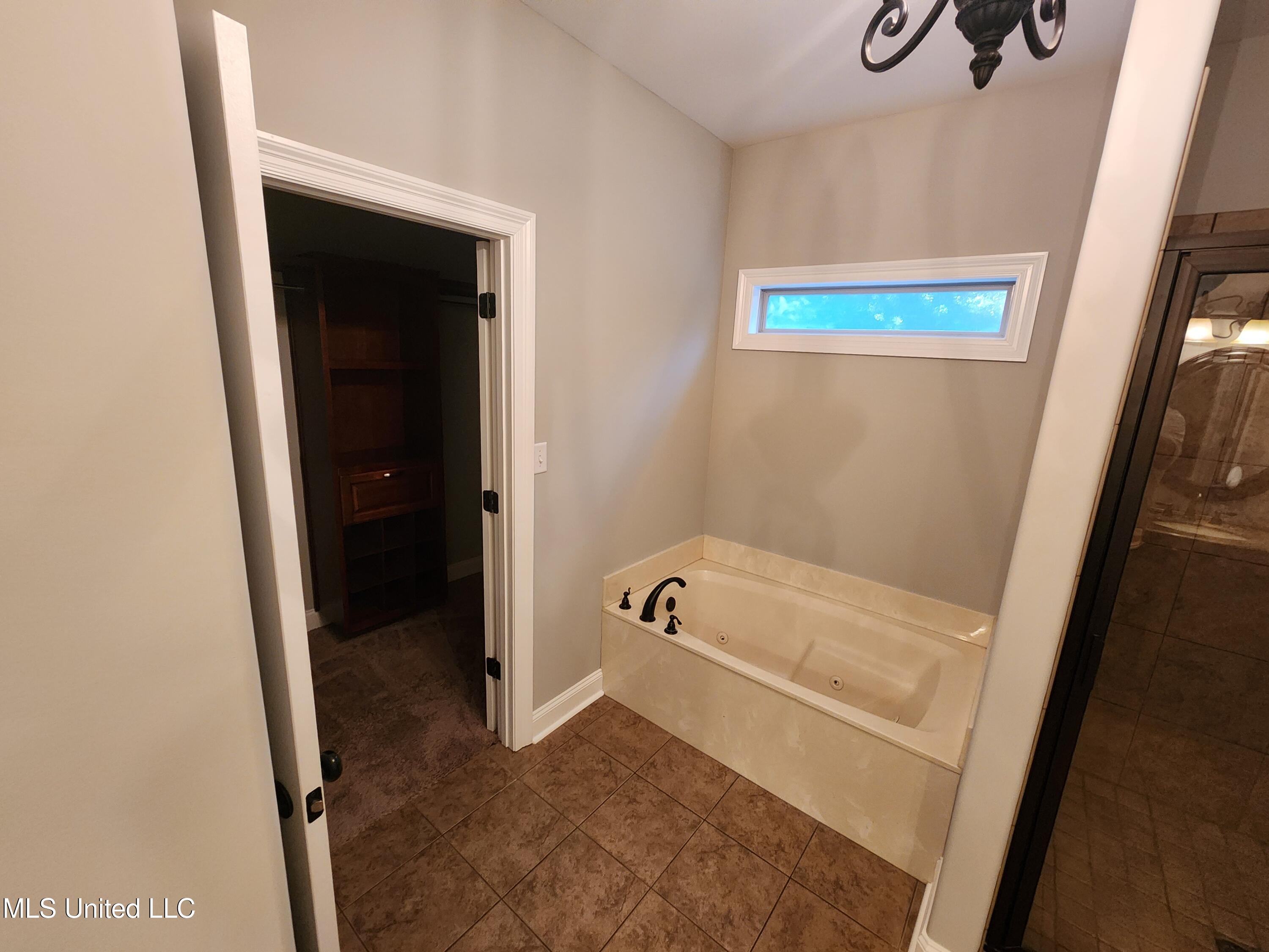 8107 Steven Henry Road Property Photo 20