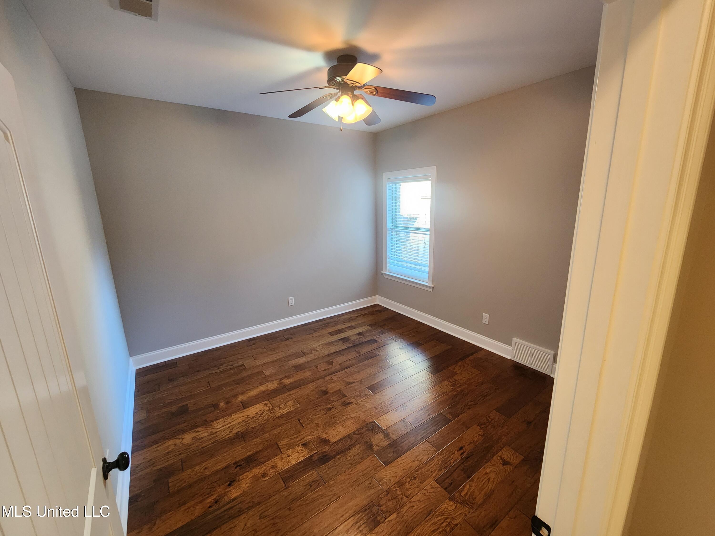 8107 Steven Henry Road Property Photo 25