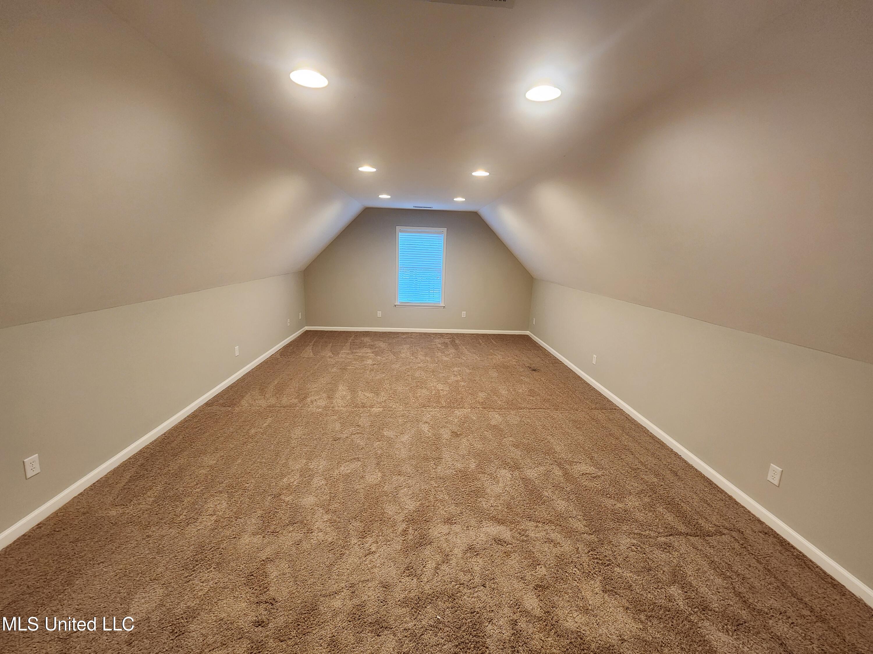 8107 Steven Henry Road Property Photo 32