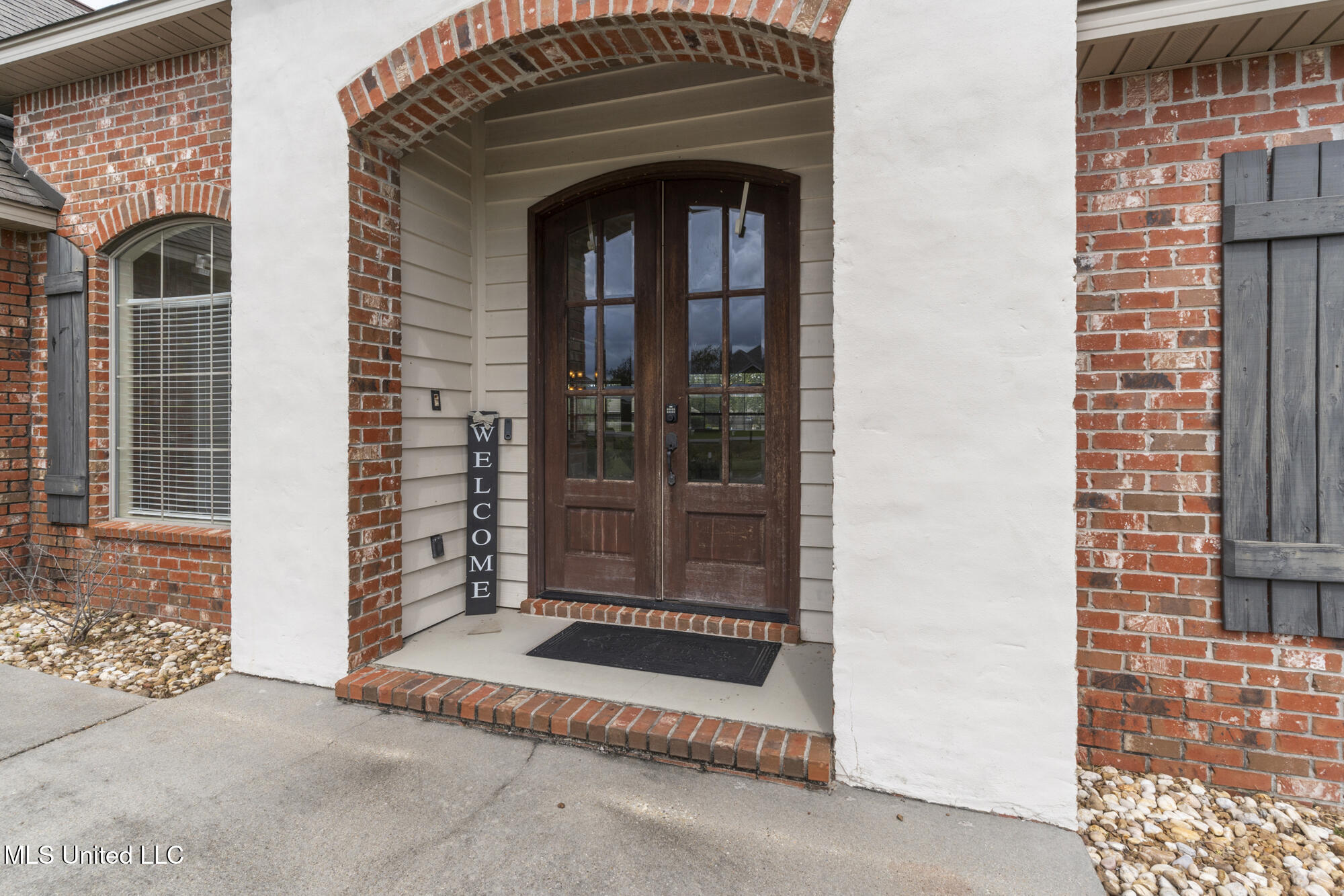 152 Sunline Drive Property Photo 6