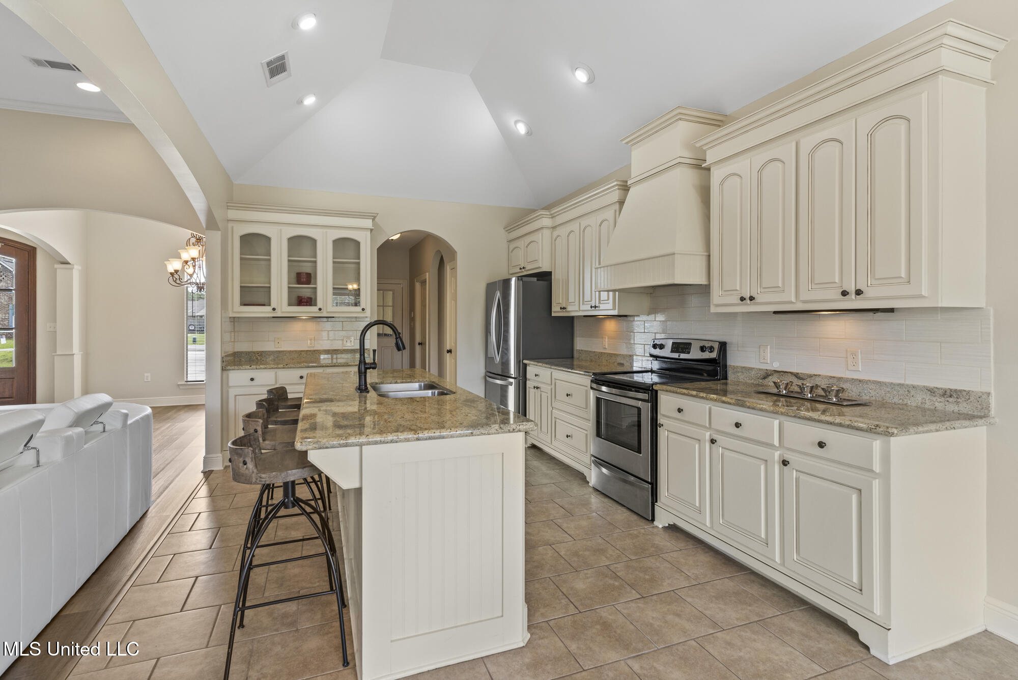 152 Sunline Drive Property Photo 14