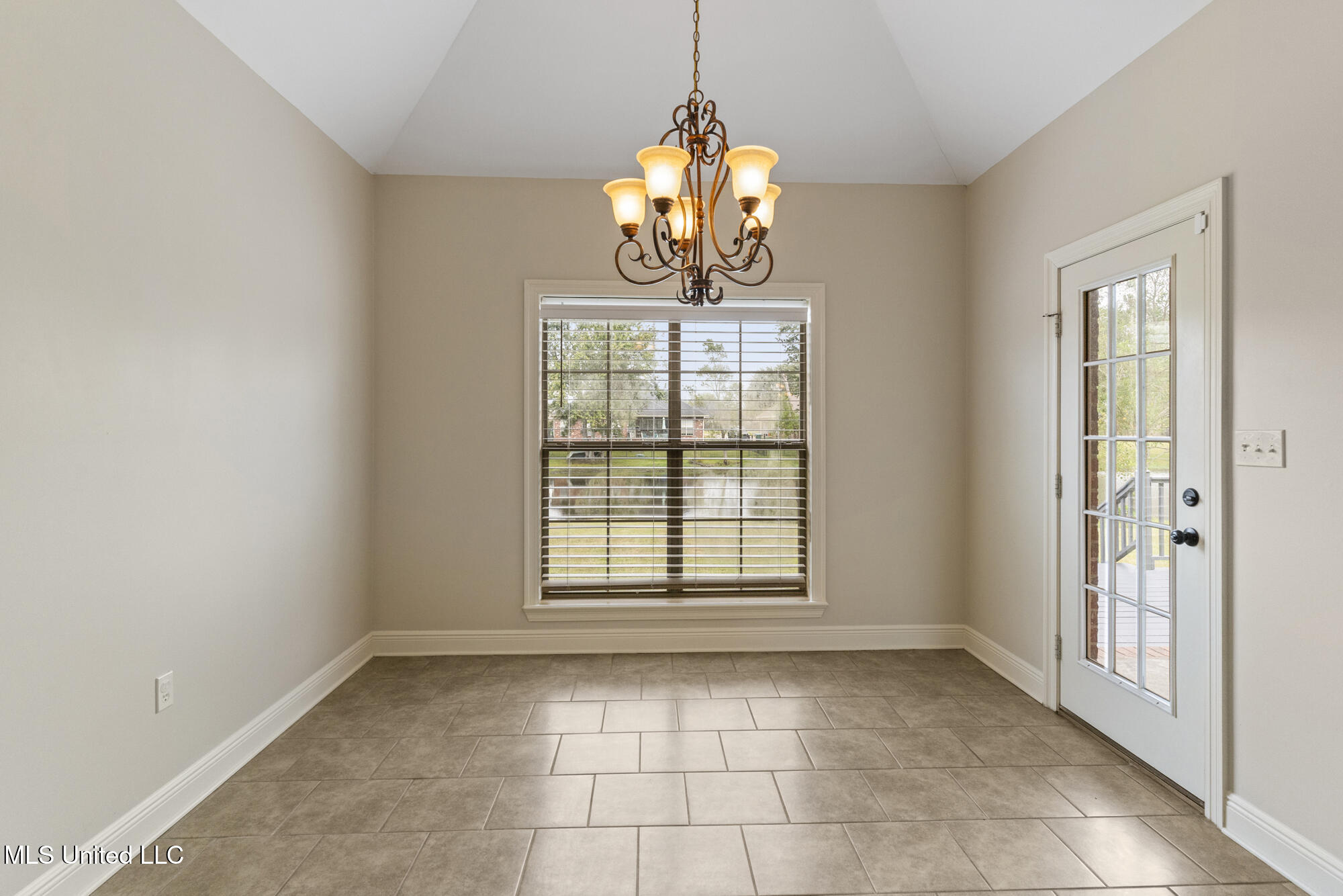 152 Sunline Drive Property Photo 19