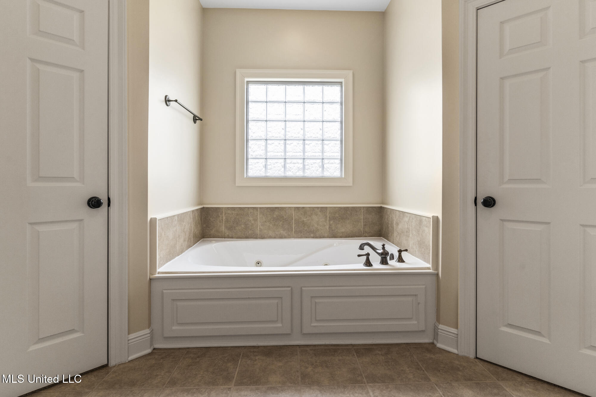 152 Sunline Drive Property Photo 28