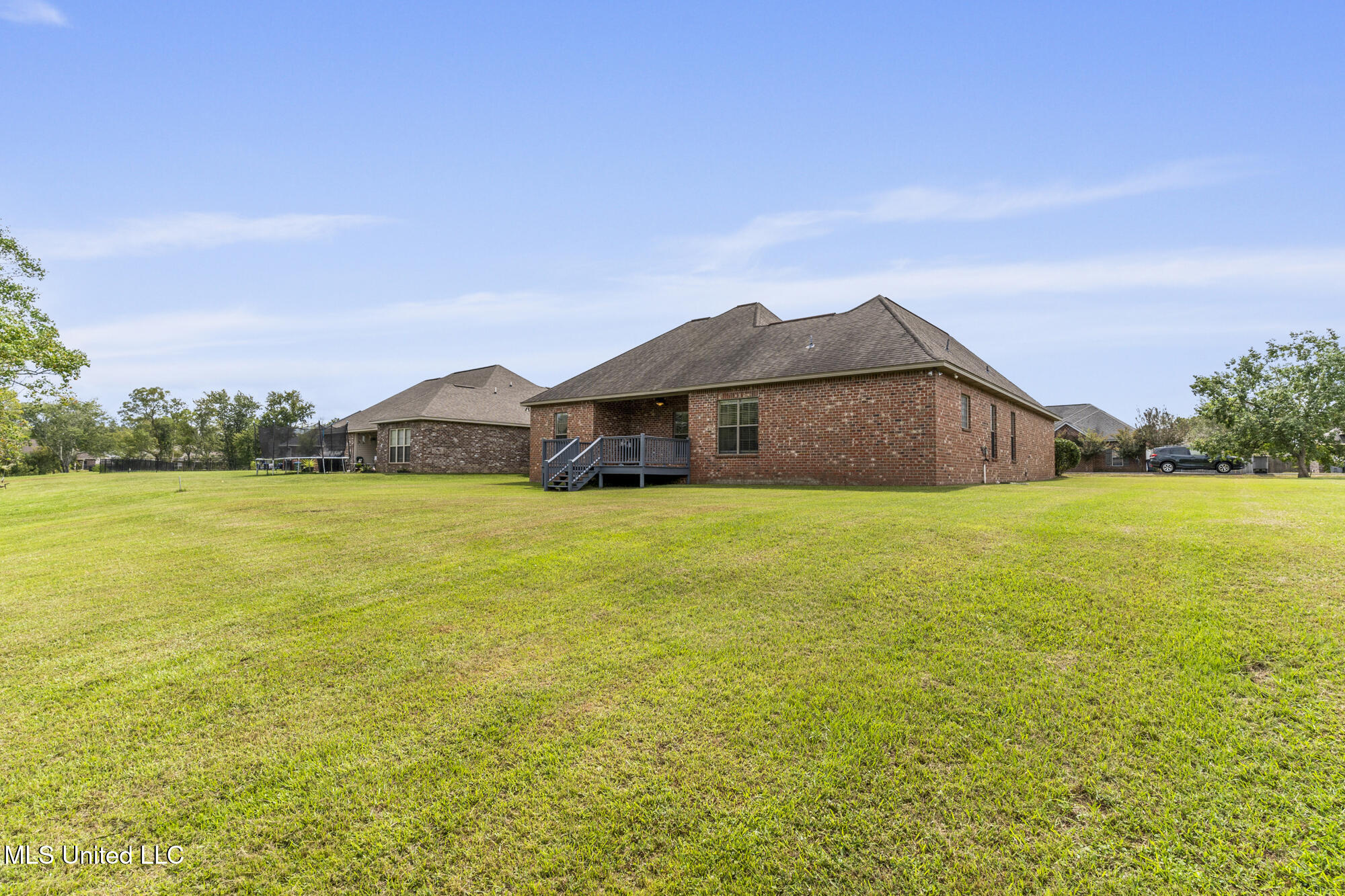 152 Sunline Drive Property Photo 41