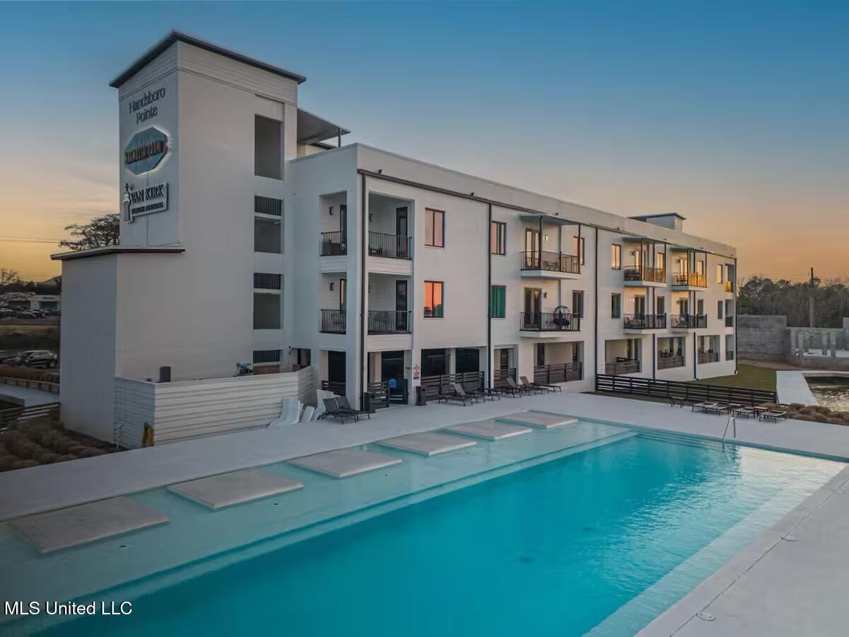 1302 Magnolia Street Property Photo 1