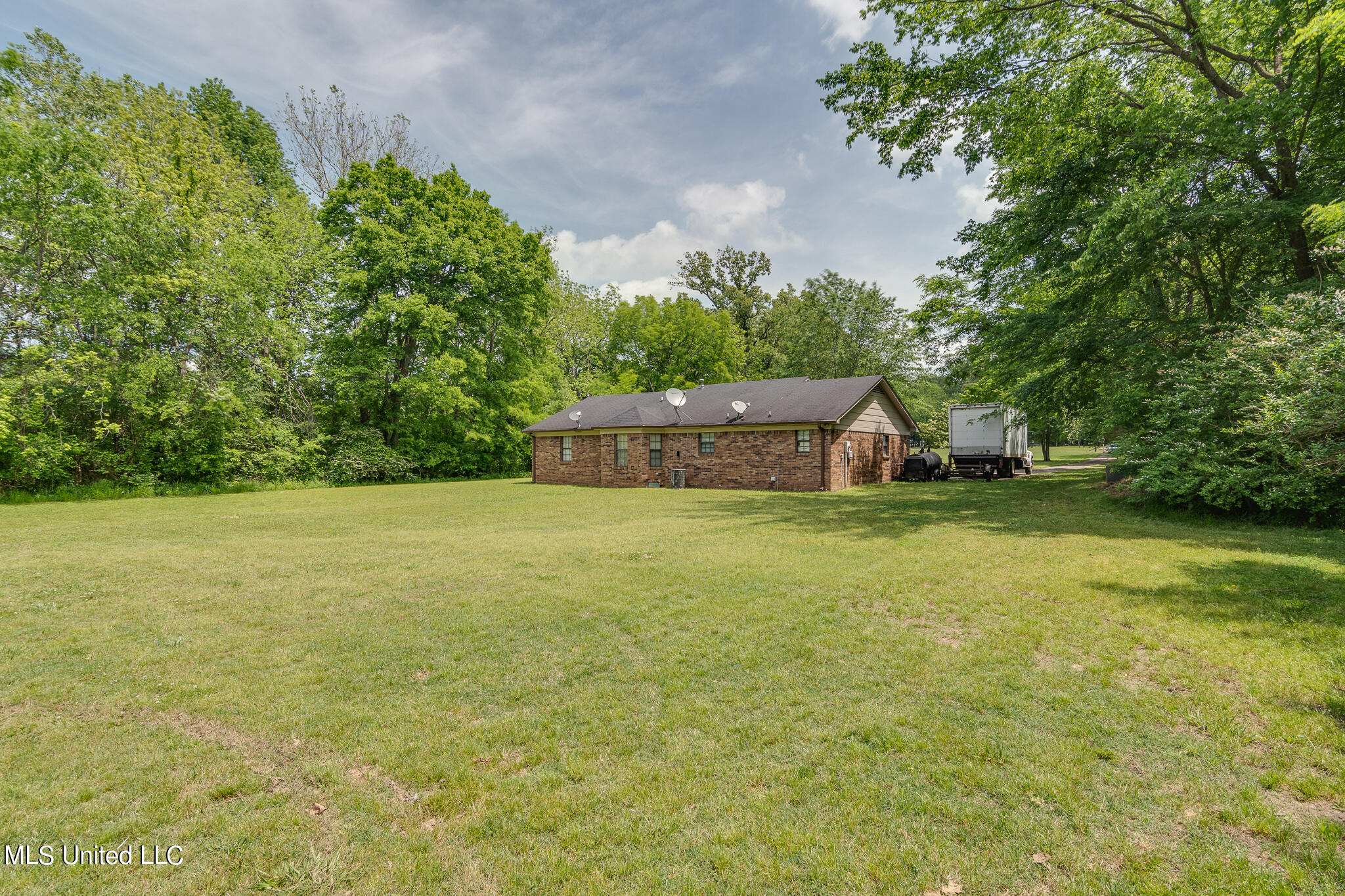 6741 Hacks Cross Road Property Photo 36