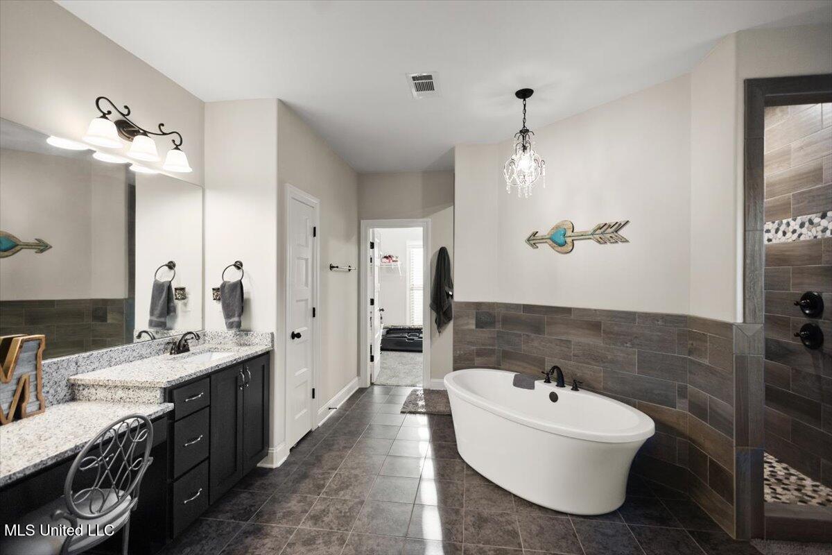 3328 Straw Bridge Road Property Photo 14