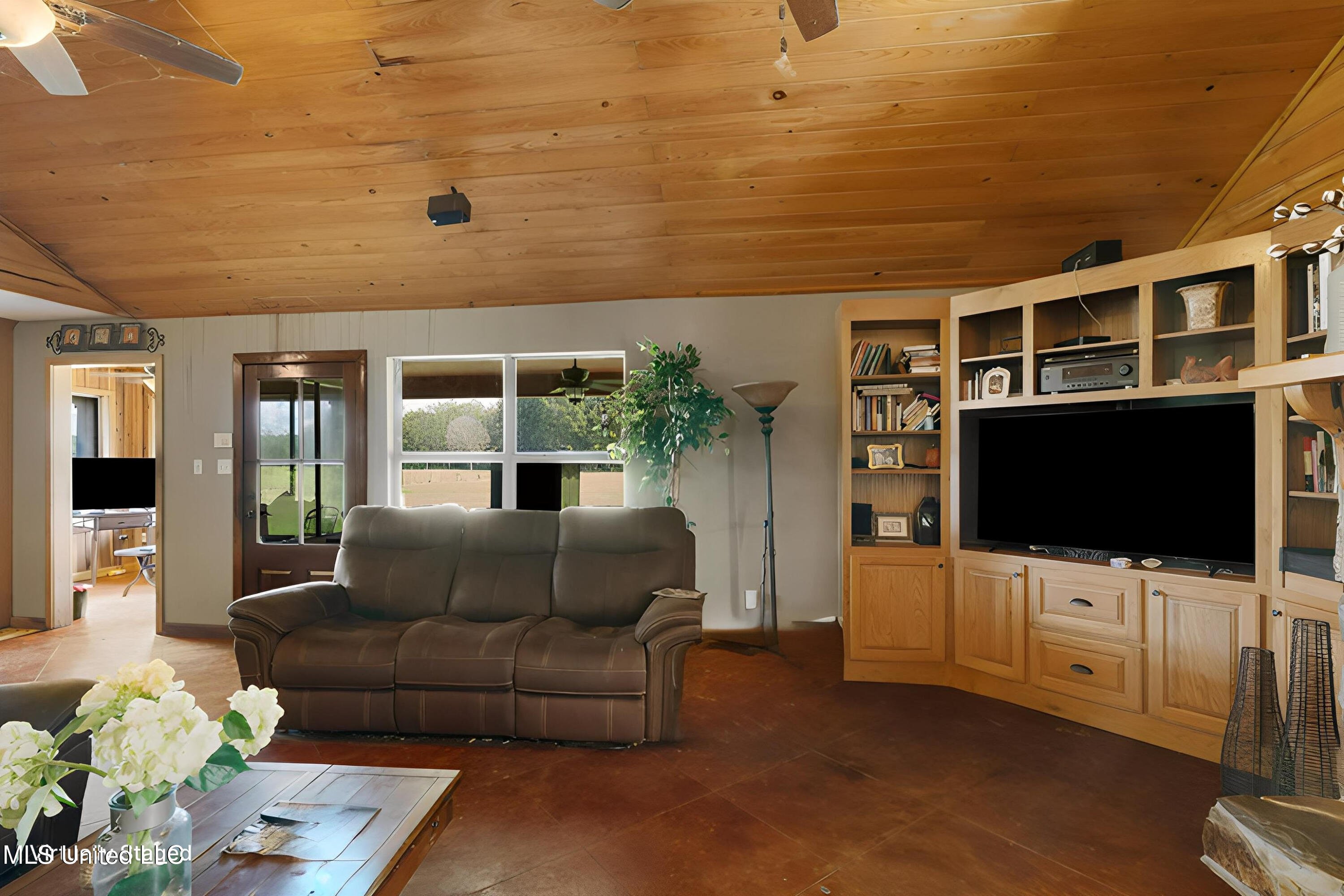 488 Rawls Springs Loop Road Property Photo 9