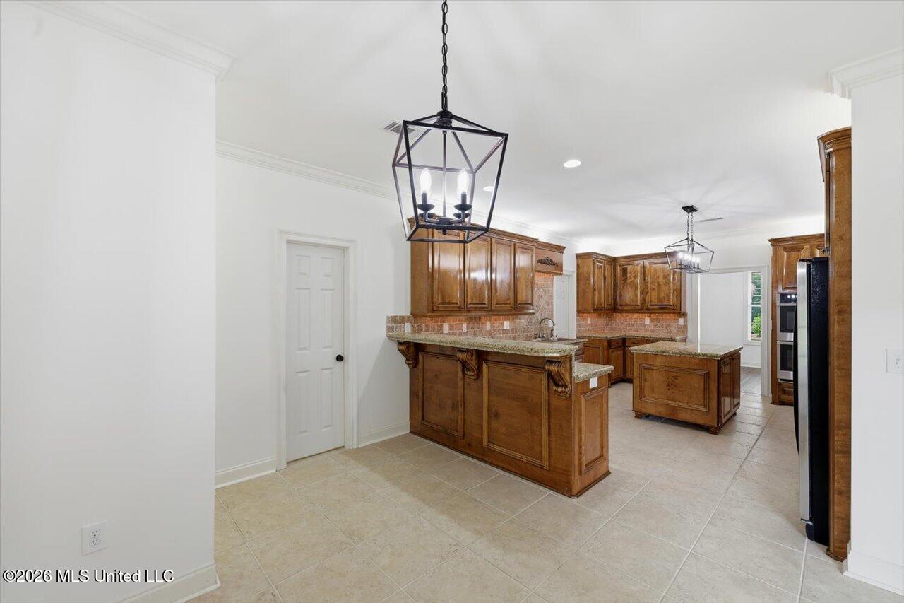 1015 Longwood Place Property Photo 18