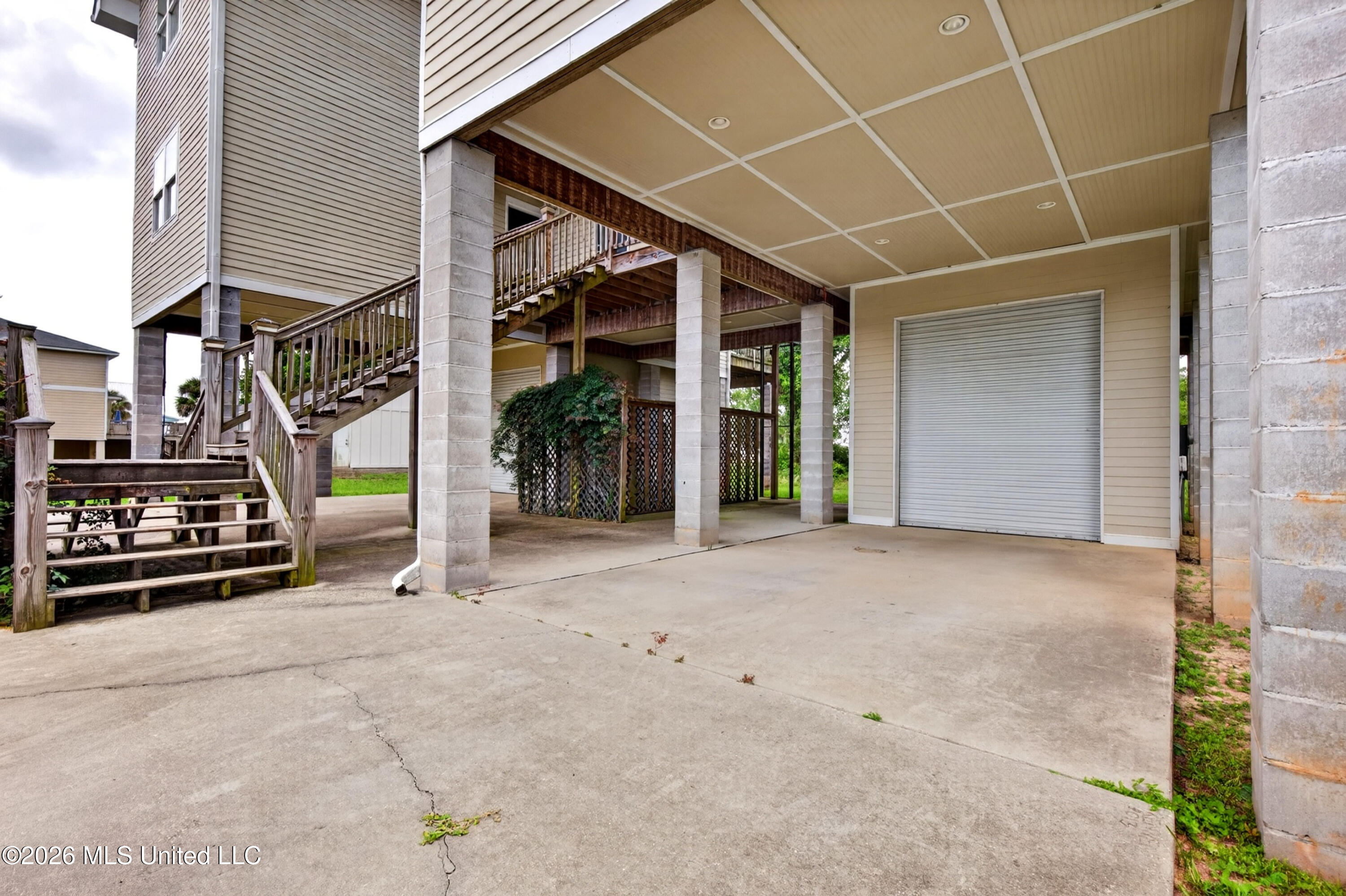 153 Markham Drive Property Photo 5