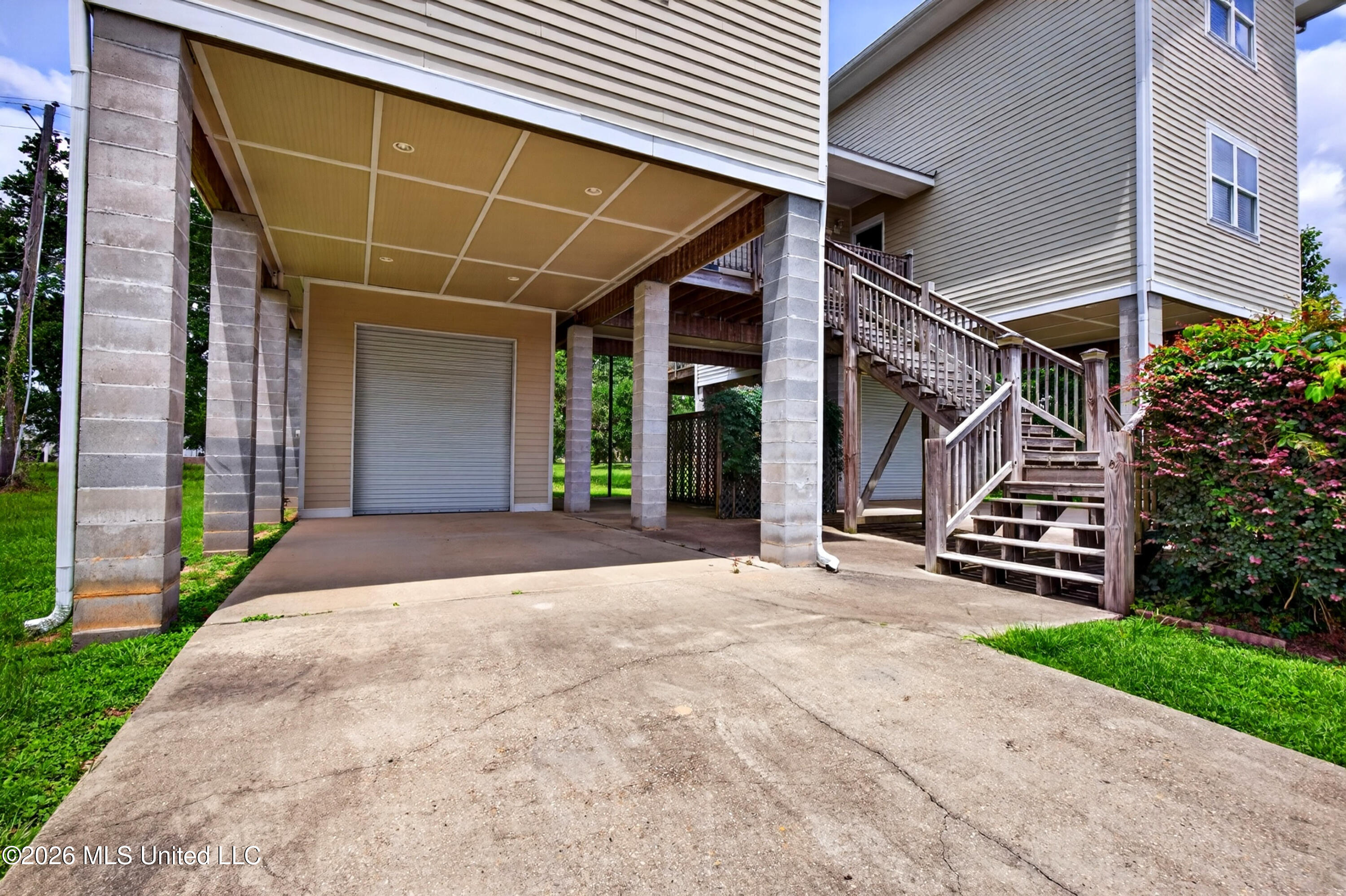 153 Markham Drive Property Photo 6