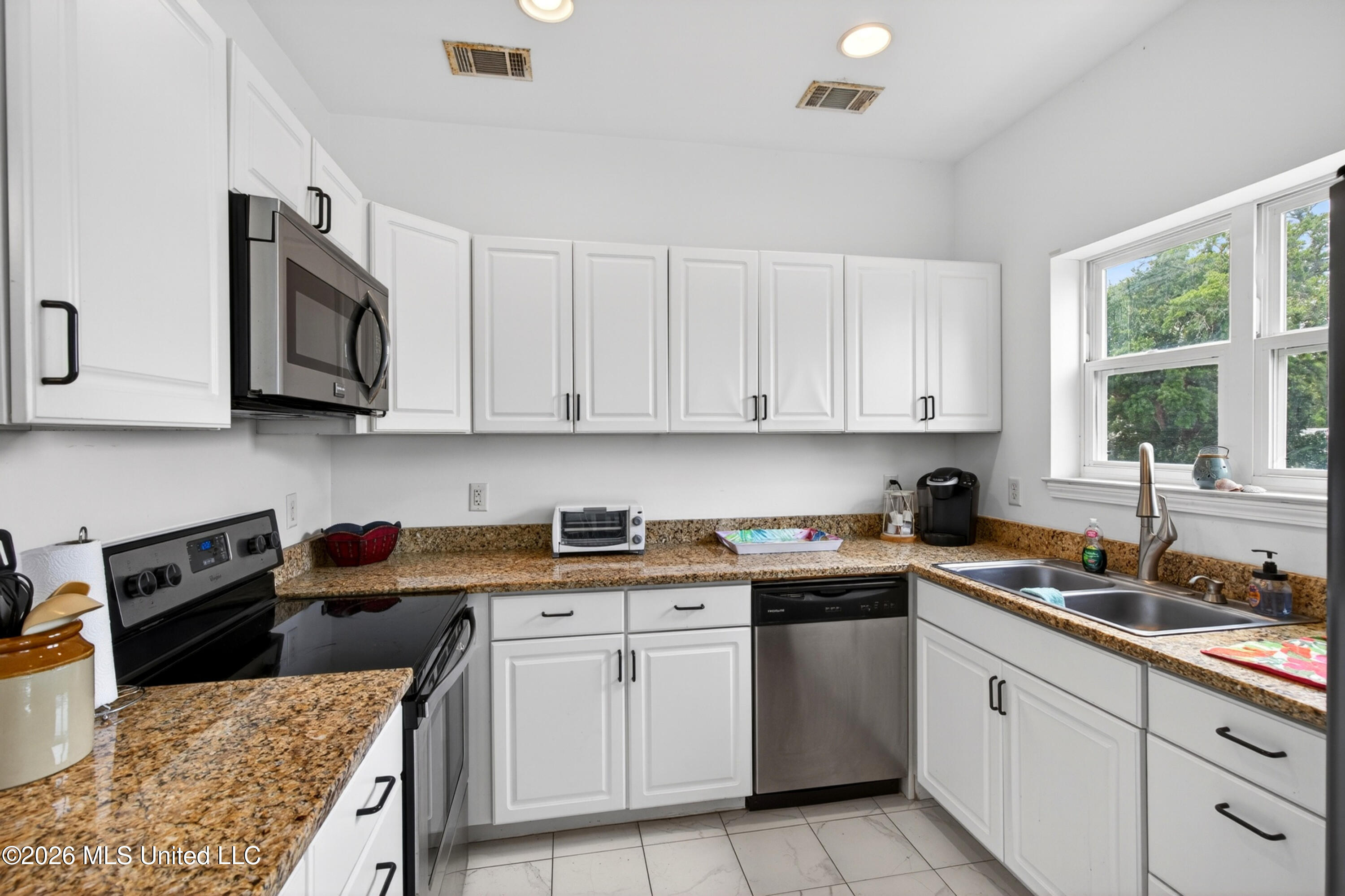 153 Markham Drive Property Photo 17