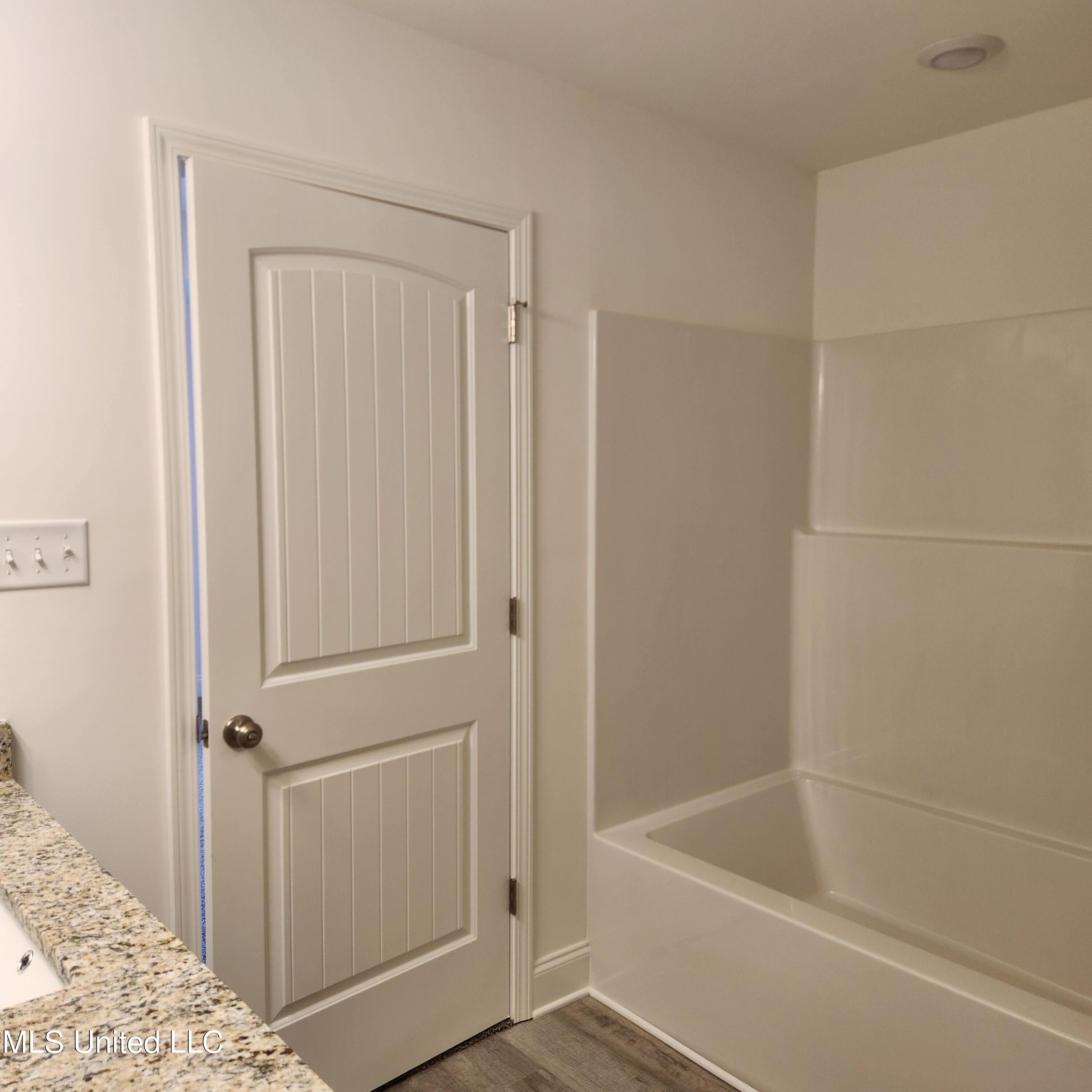 7736 Ferndale Drive Property Photo 6
